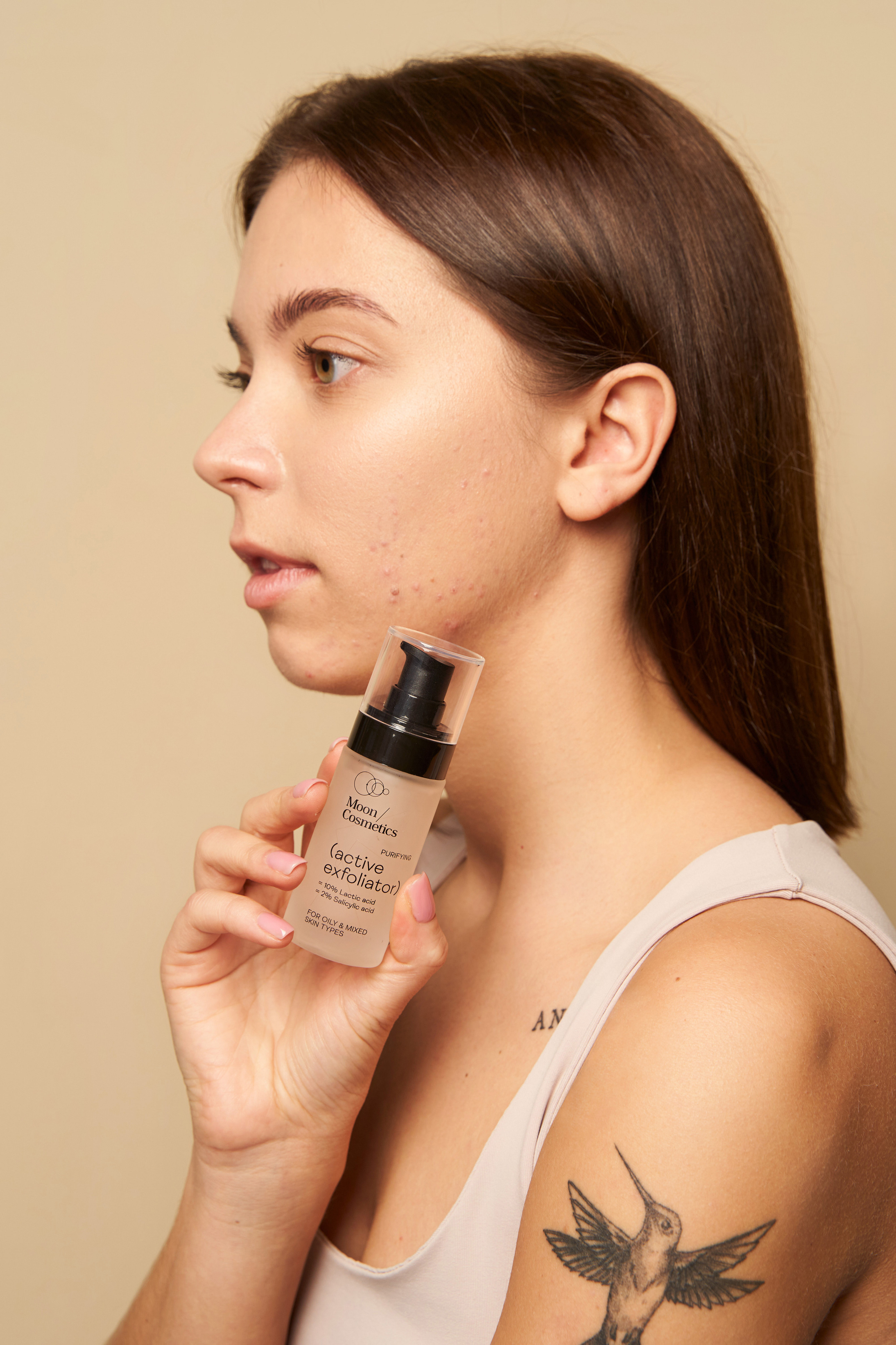 Moon Cosmetics kosmetikos fotosesija studijoje. Fotografas Jevgenijus Misevič — misevicphoto.com