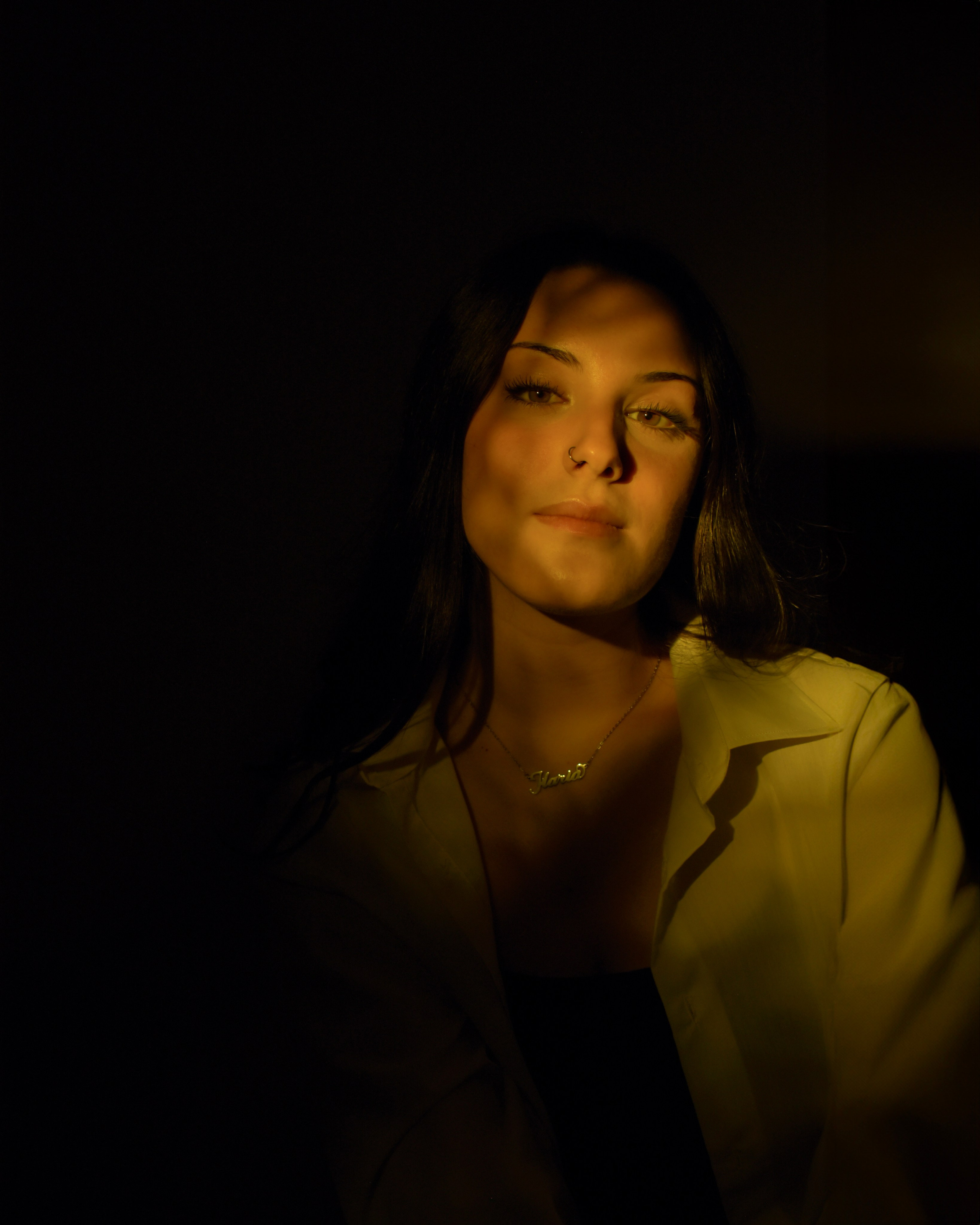 Servizio fotografico ragazza in studio 18 anni