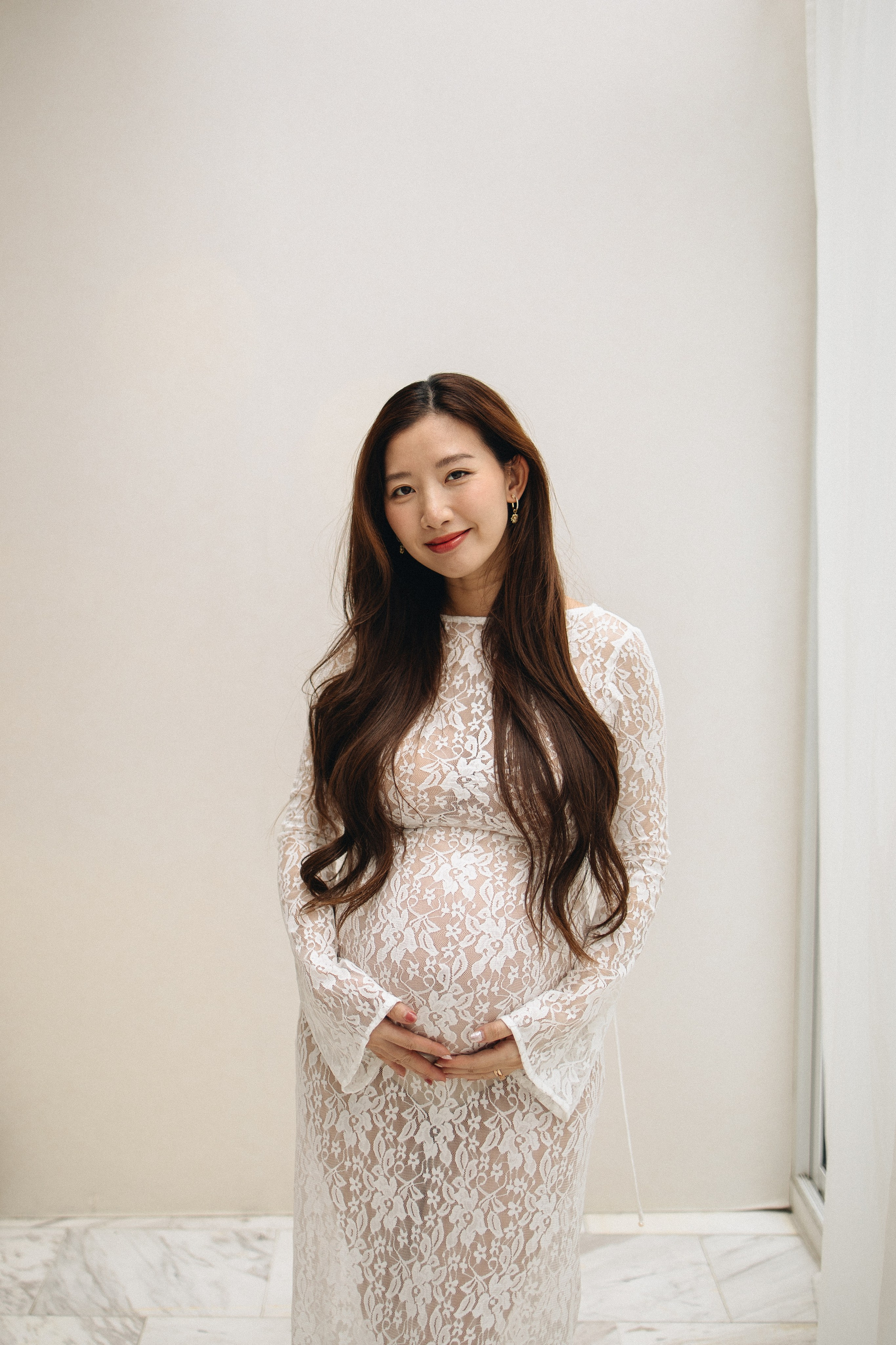 The Sweetest Anticipation. Family and wedding photographer in Bangkok, Thailand