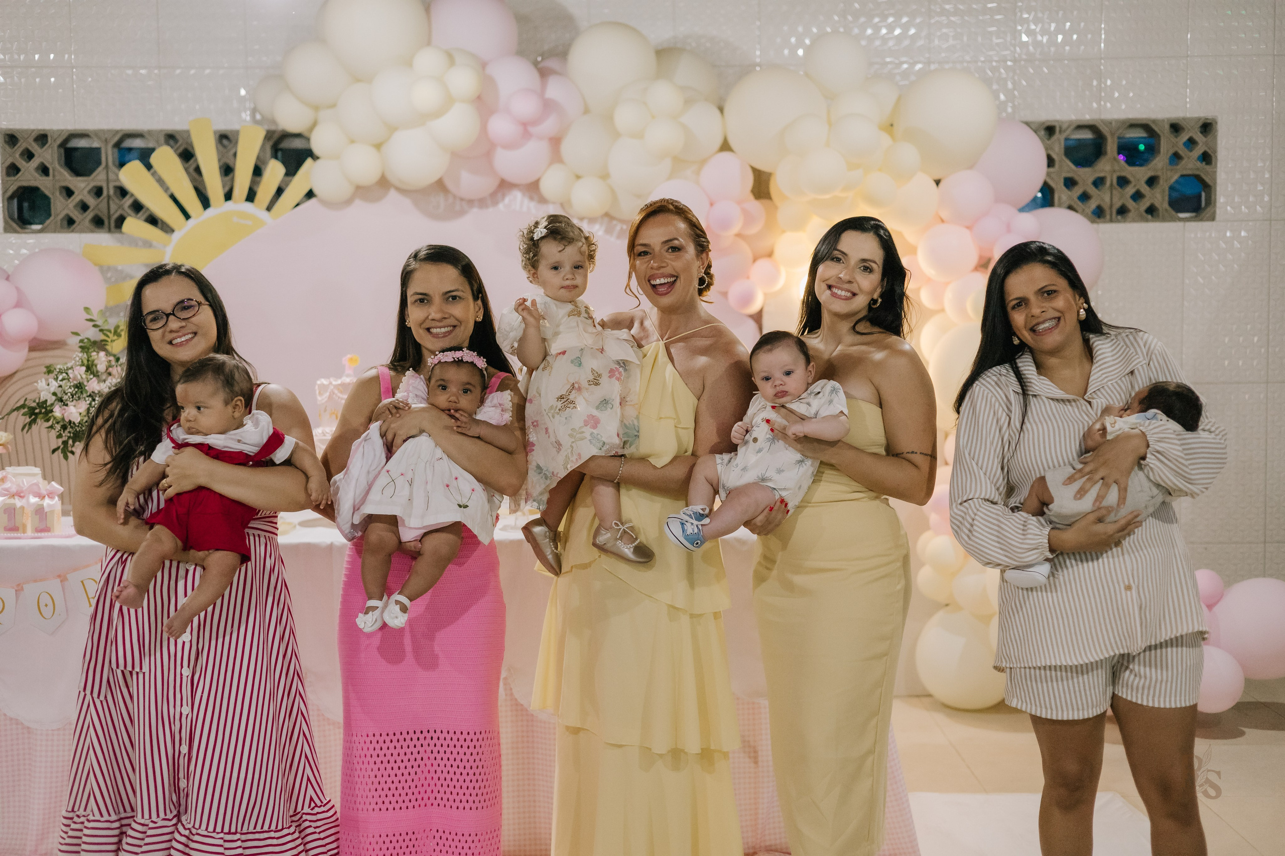 Aurora — 1 ano. Fotógrafo Richard Silvestre — Casamentos na Bahia