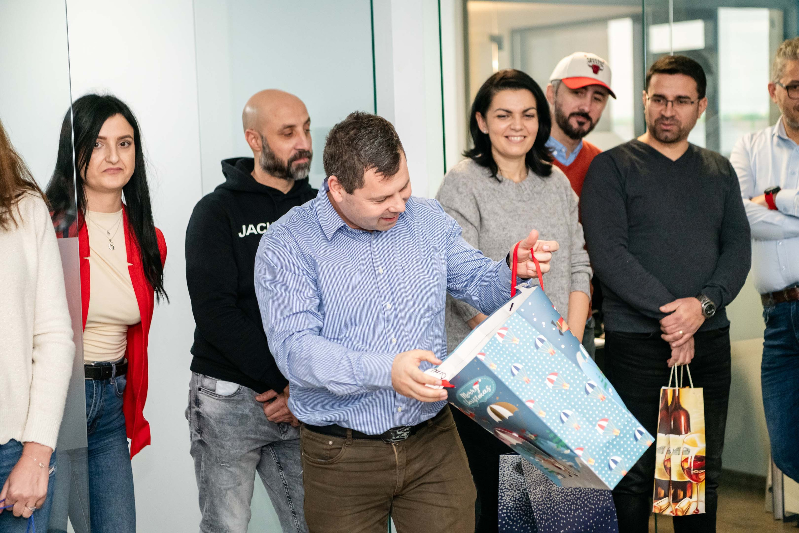 Petreceri corporate. Mugurel anghel