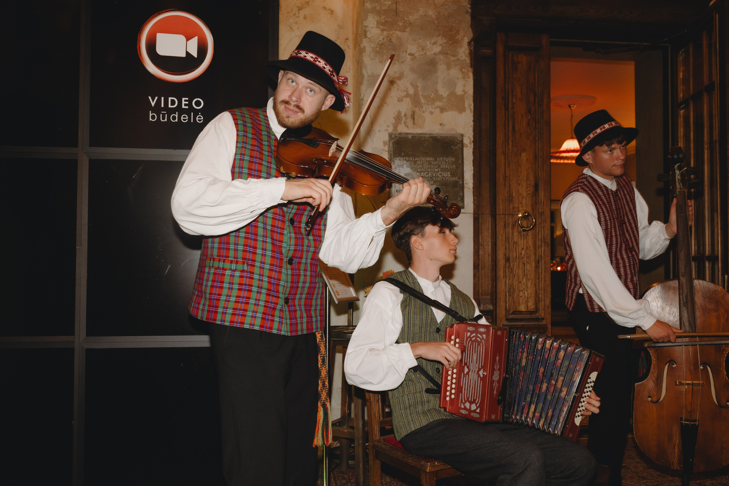 Indrė ir Žygimantas | vestuvės Babtyno dvare. Vestuvių ir šeimų fotografė Lena Bondarenko / belove photo