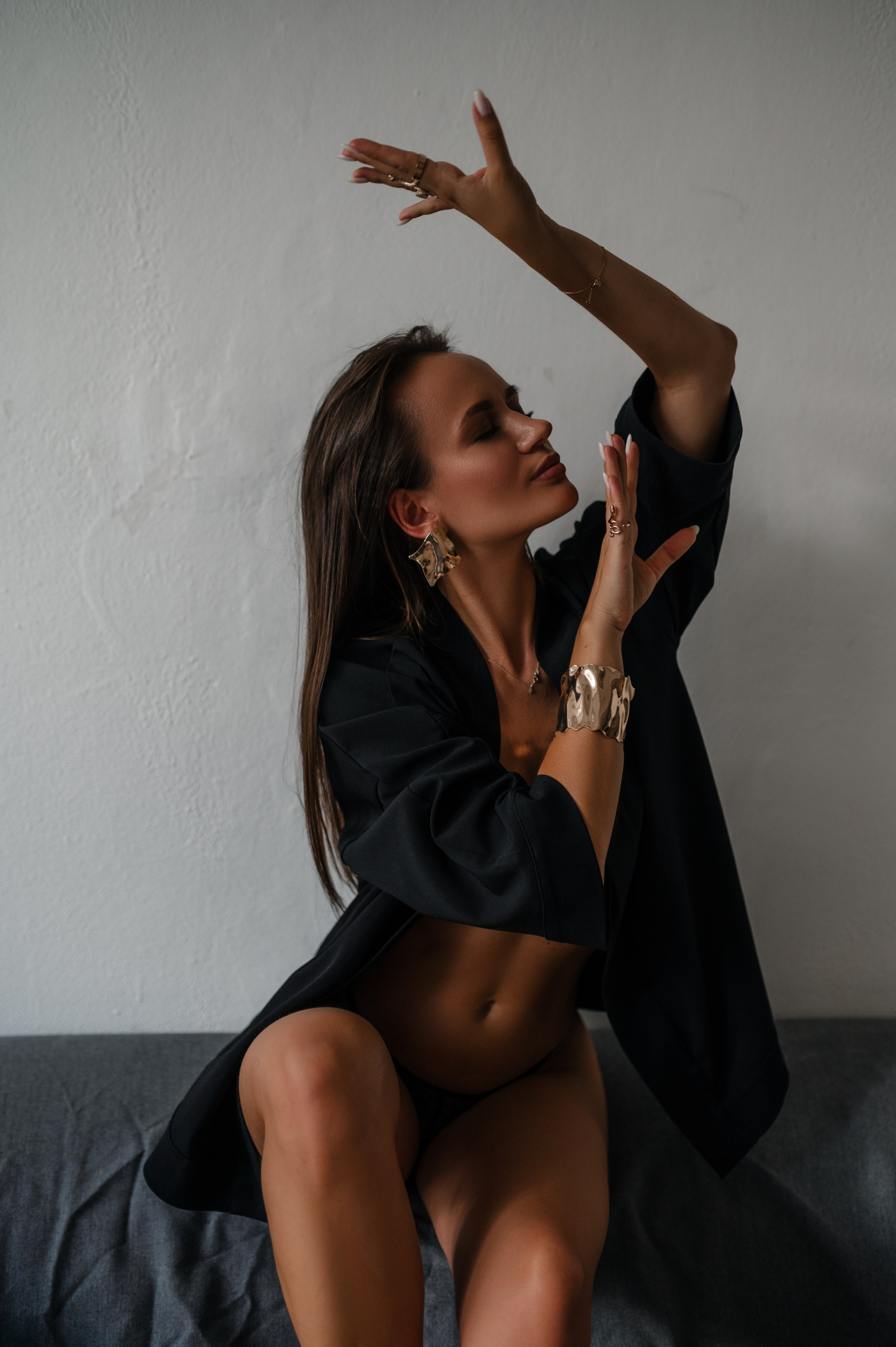 Mila. ANNA-MARIA PHOTO CONTENT CREATOR — photographer, aesthete, artist, and visual expert for Instagram in Prague