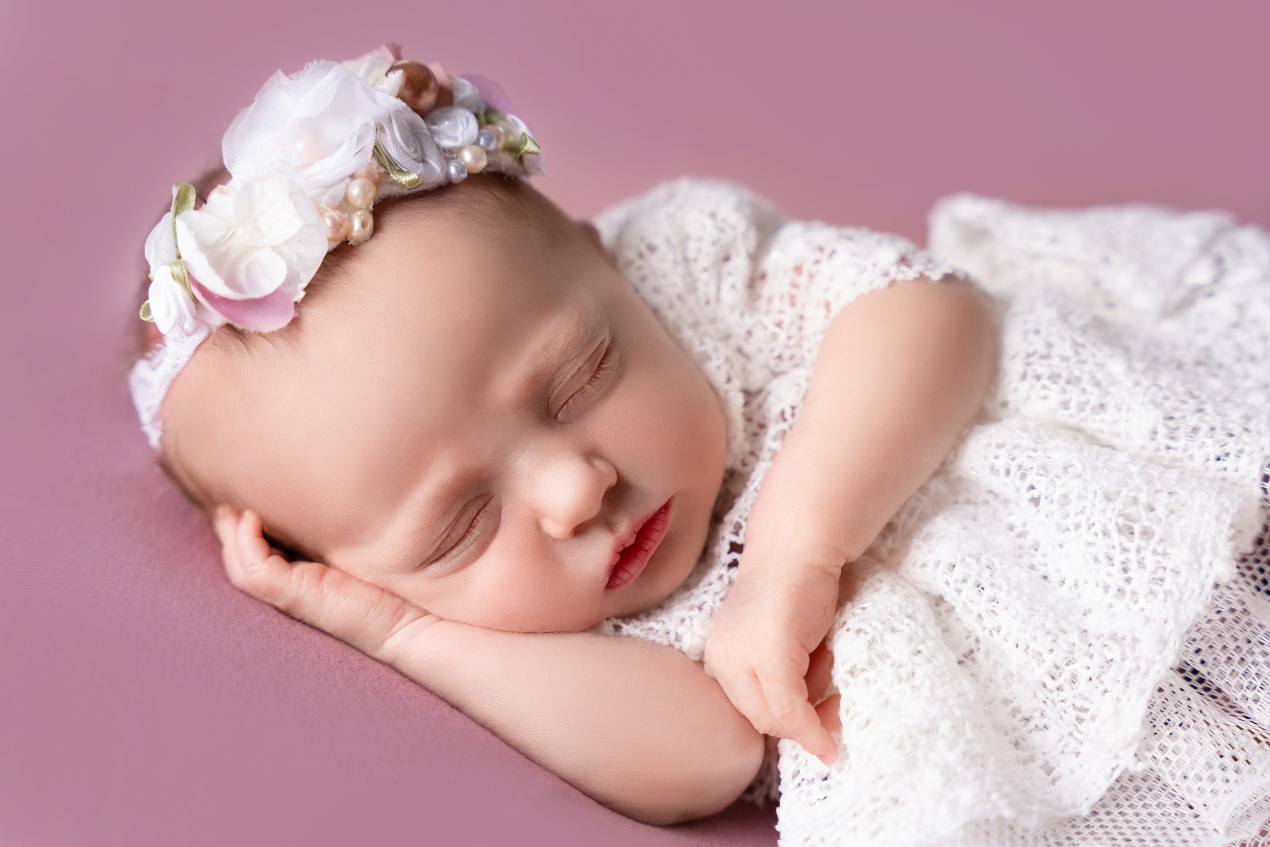 Neugeborenenfotografie in Rastatt, Baden-Baden, Karlsruhe und Umgebung – Liebevolle Babyfotos | Anastasia Fadeev</title>. Fotograf aus Rastatt, Baden-Baden, Karlsruhe, Fadeev-photo