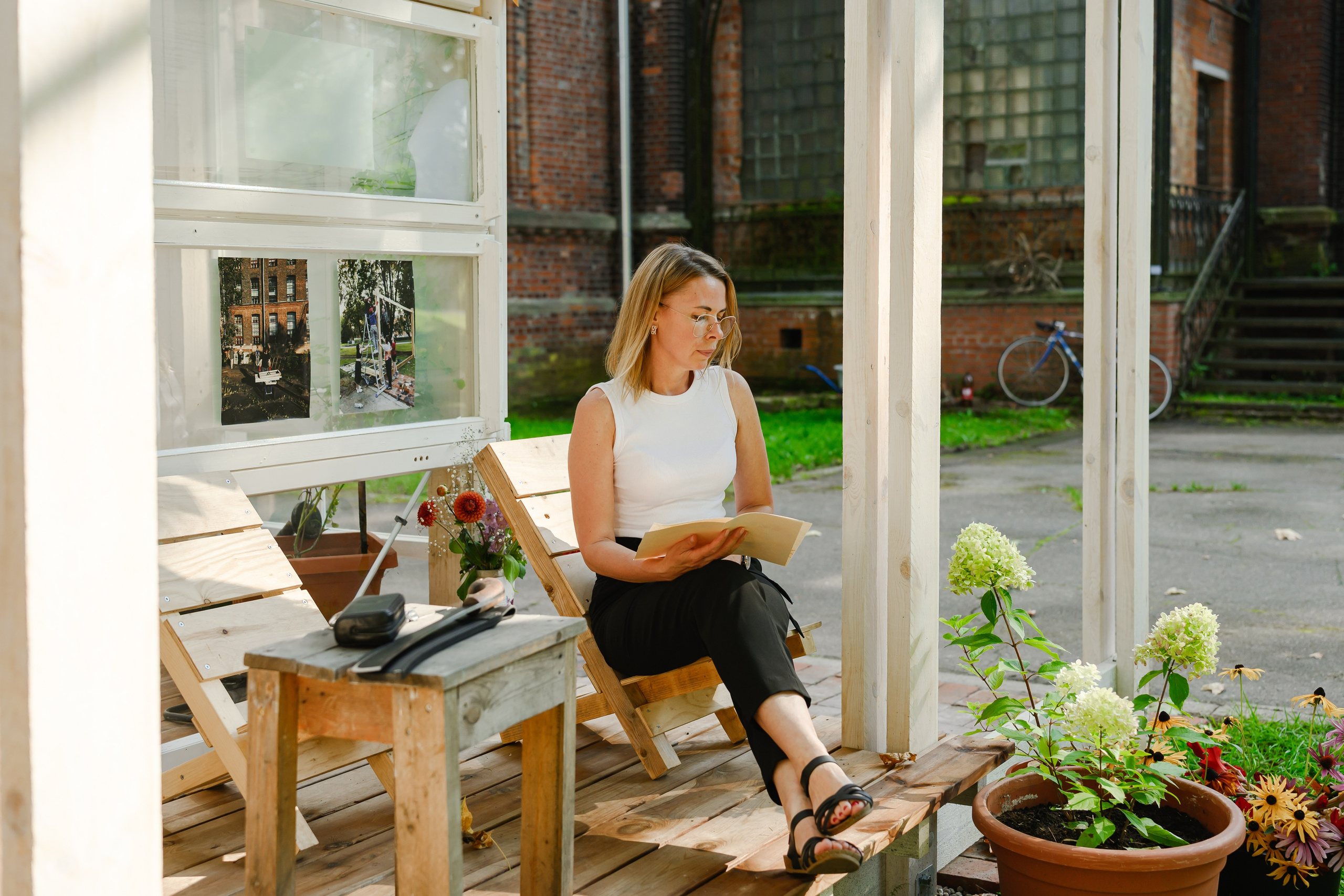 Station Narva 2025. Jelizaveta Gross - reportaaži- ja portreefotograaf Narvas