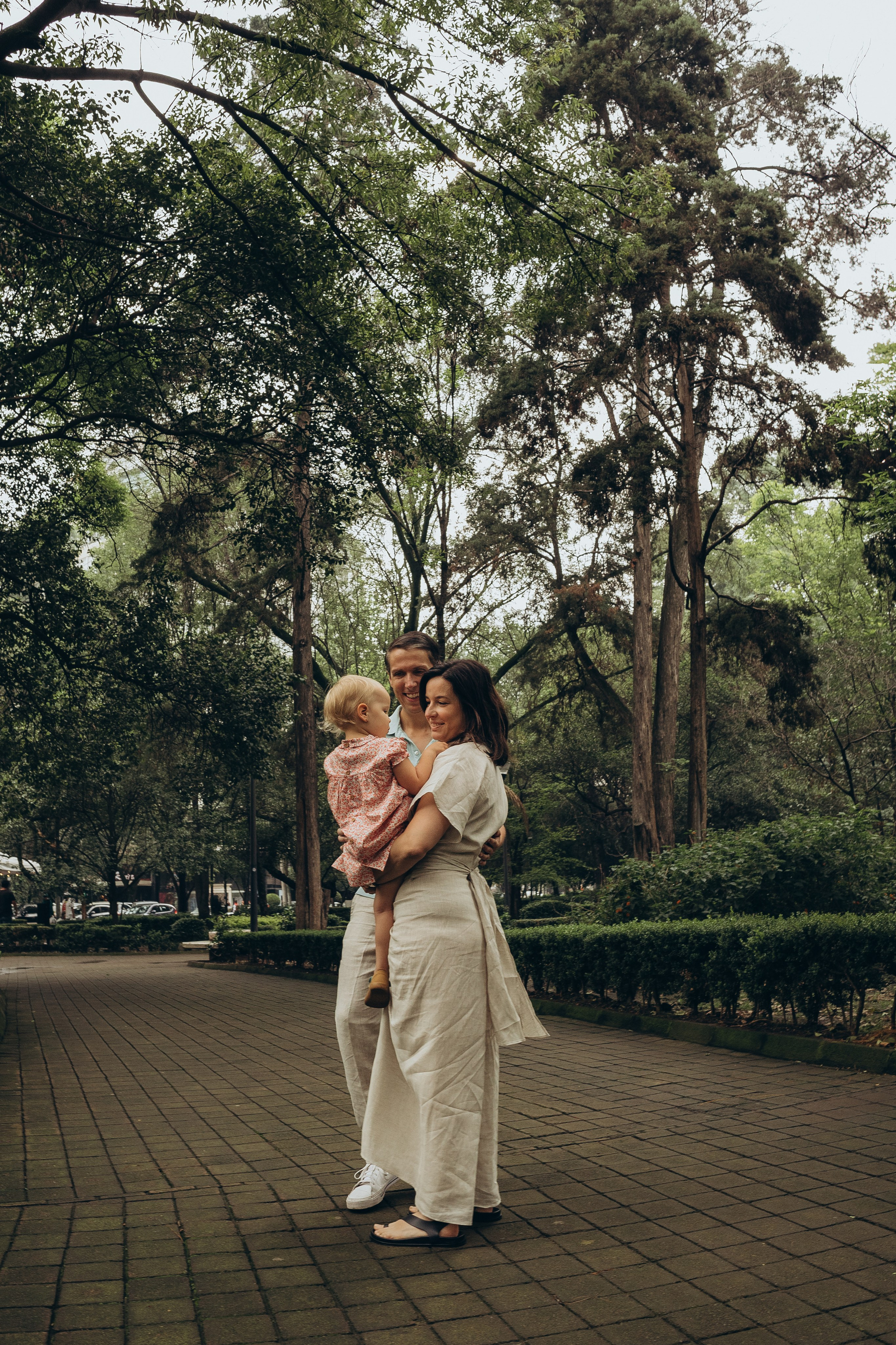Sesión de una familia en Polanco, parque Lincoln. Irina Krokhaleva. Fotógrafa de familias y parejas en la CDMX, México