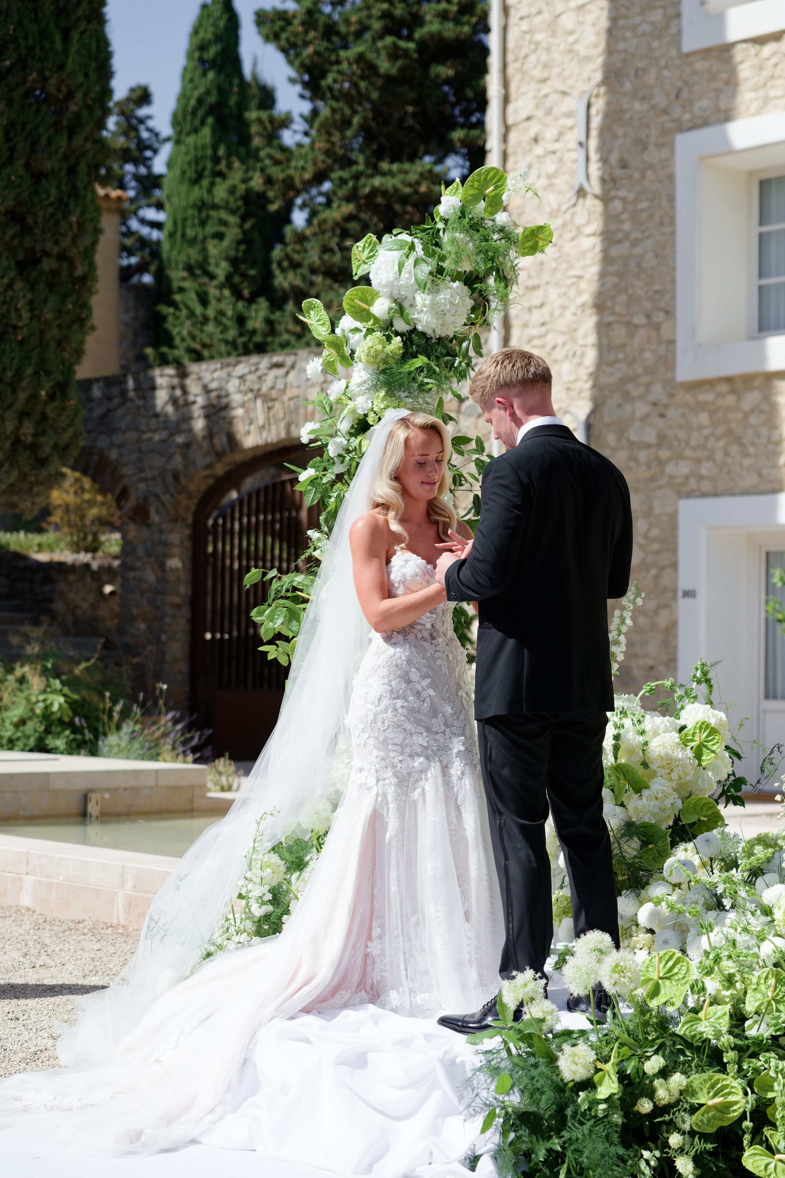 Wedding at Château L’Hospitalet in Narbonne, France. Destination Wedding Photographer — Nikita Burtsev