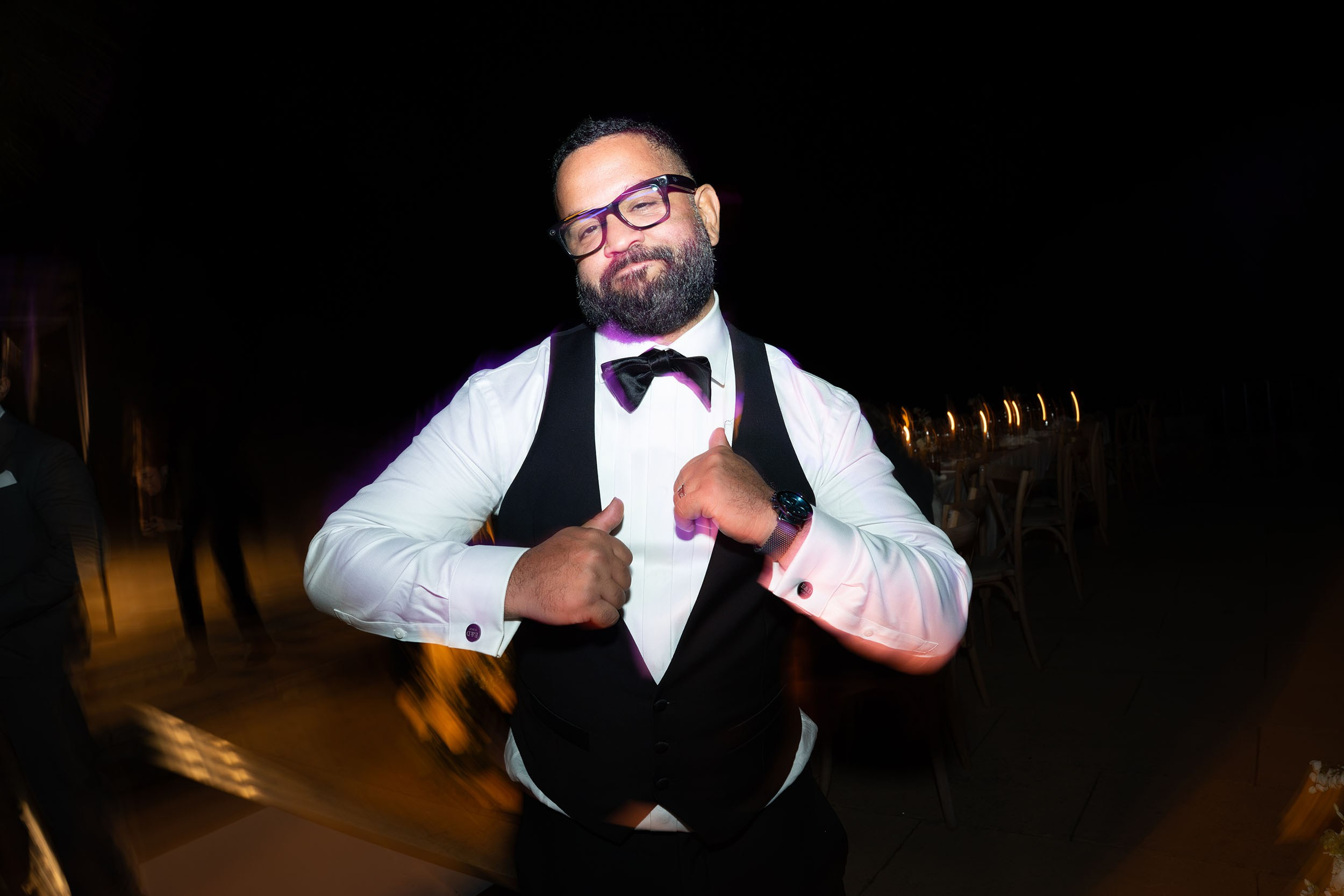 Donielle and Edwin. Fotógrafos de bodas de destino y creadores de contenido con base en España