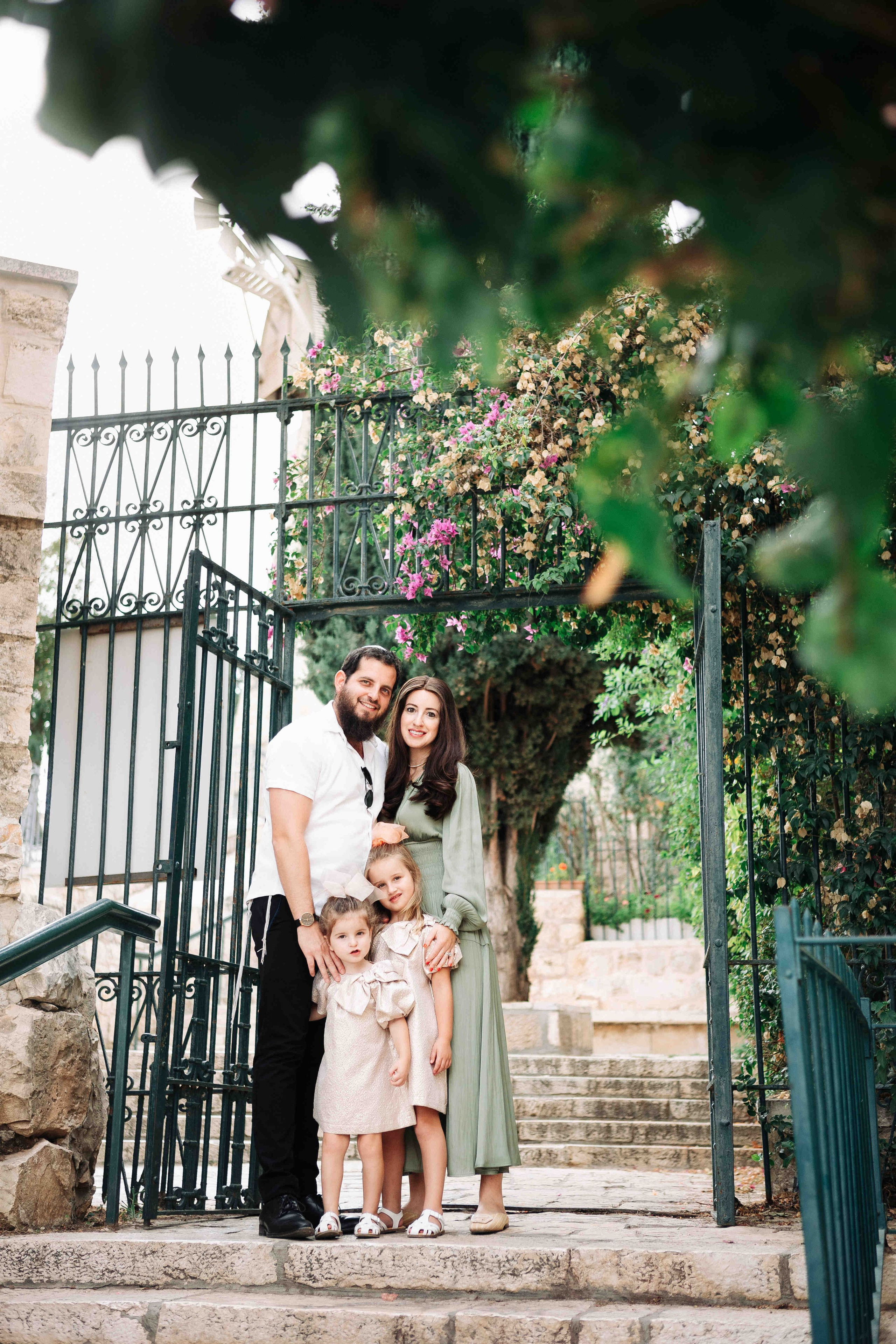 BEAUTIFUL FAMILY PHOTOSESSION. PHOTOGRAPHER IN ISRAEL