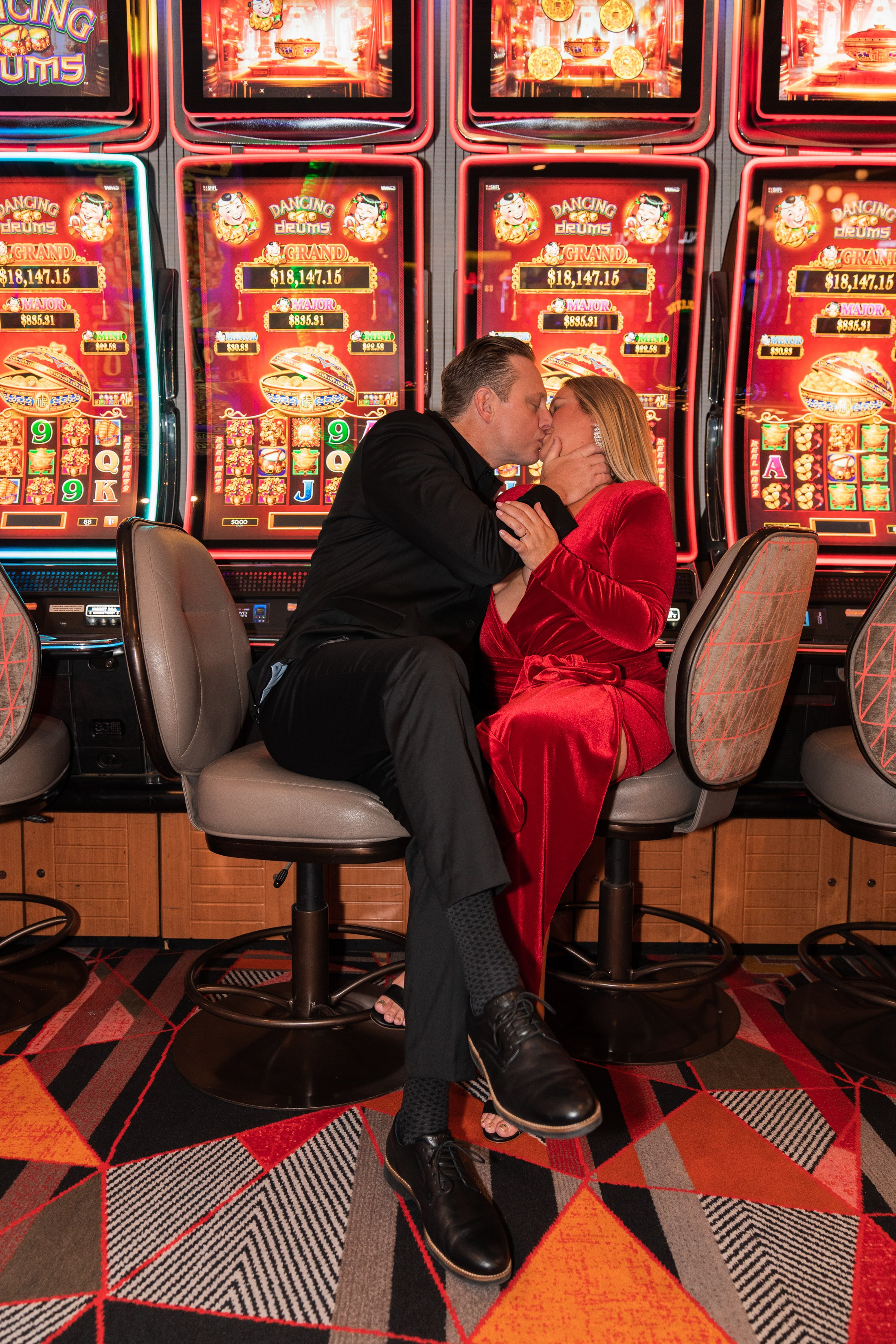 Nicola&Mike. Wedding & elopement photographer Viktoriya Kravtsov. Las Vegas