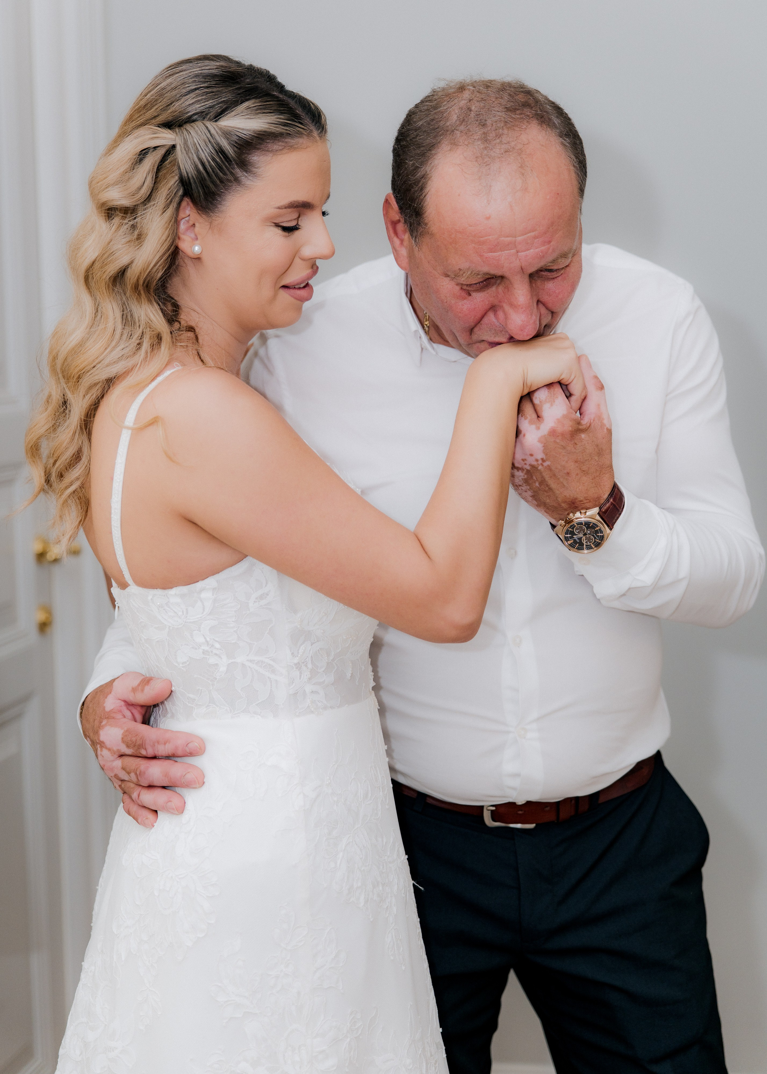 Alexandra & Tudor. Dragosbaciuartphotographer