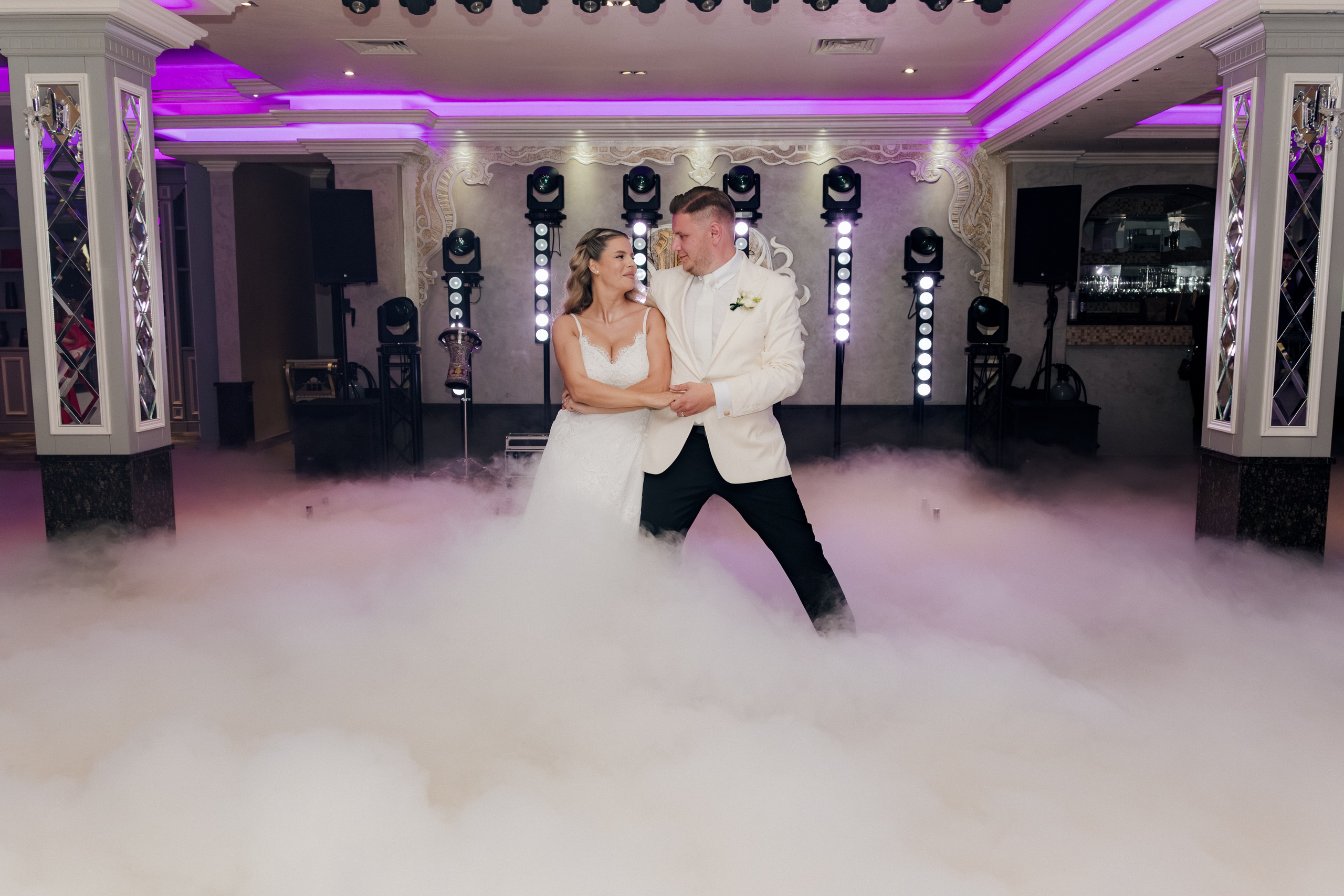 Alexandra & Tudor. Dragosbaciuartphotographer