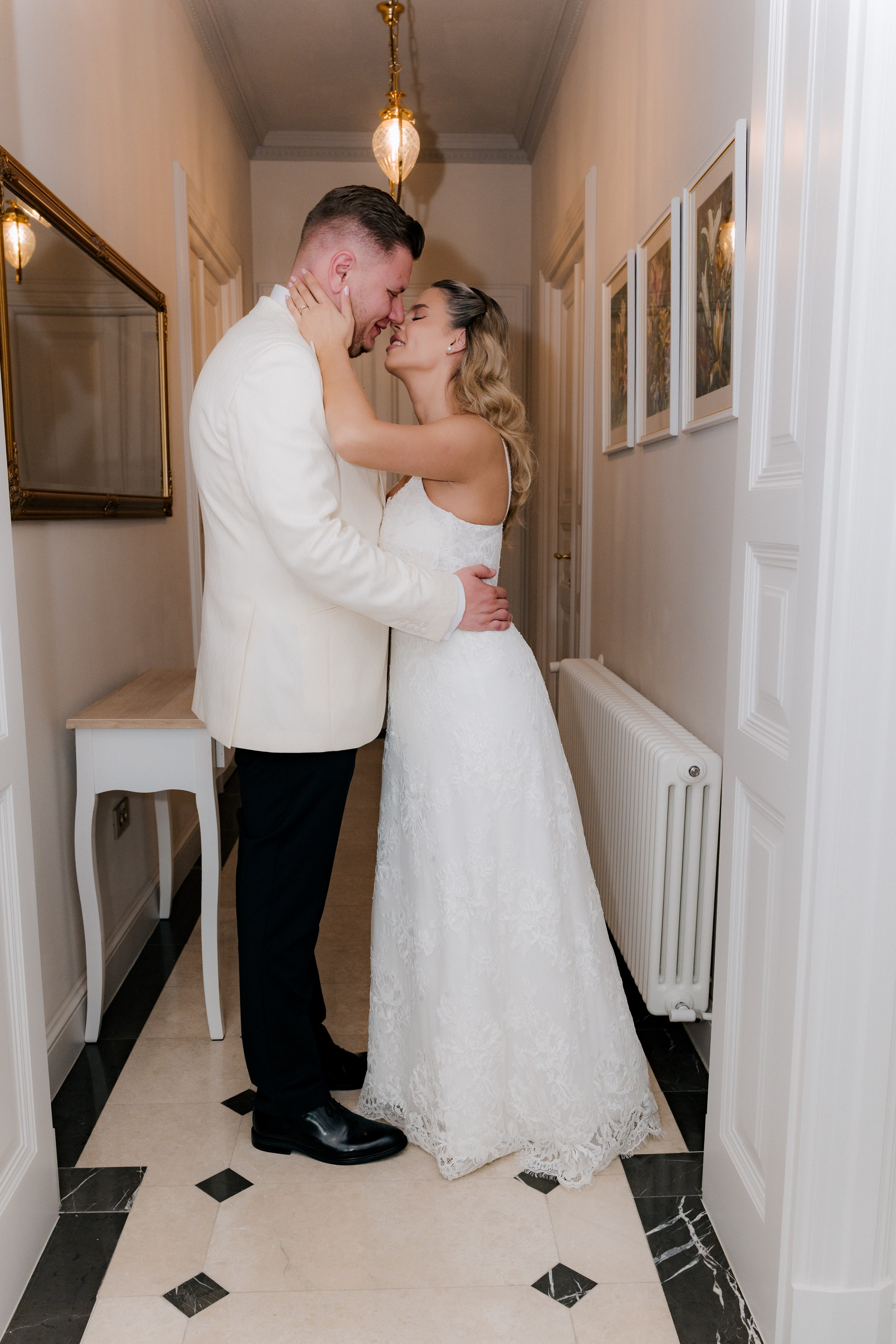Alexandra & Tudor. Dragosbaciuartphotographer
