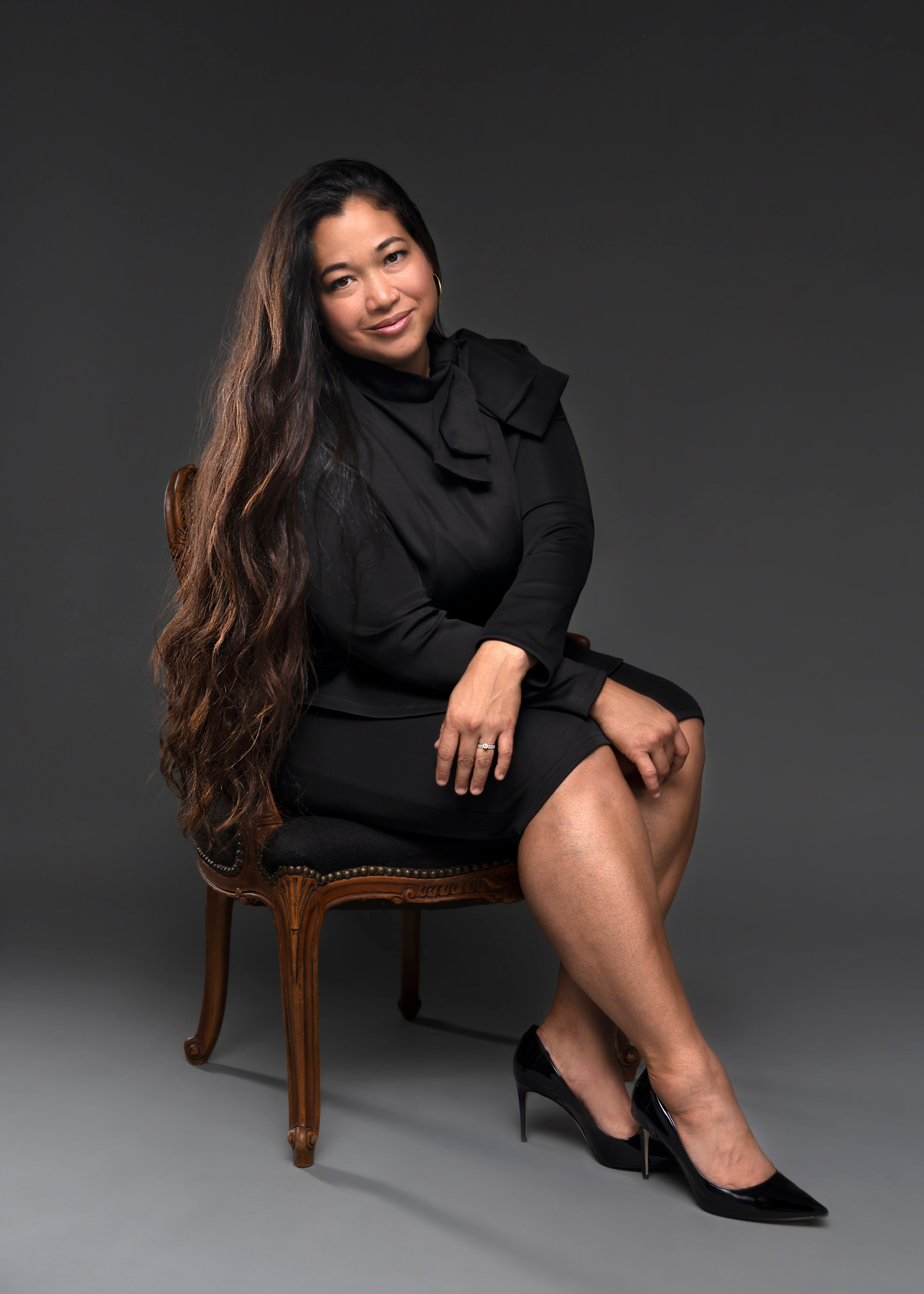 Family portrait at “Alice Green” studio. Portrait, kids and family photographer in Wesley Chapel Alina Alice Osipova