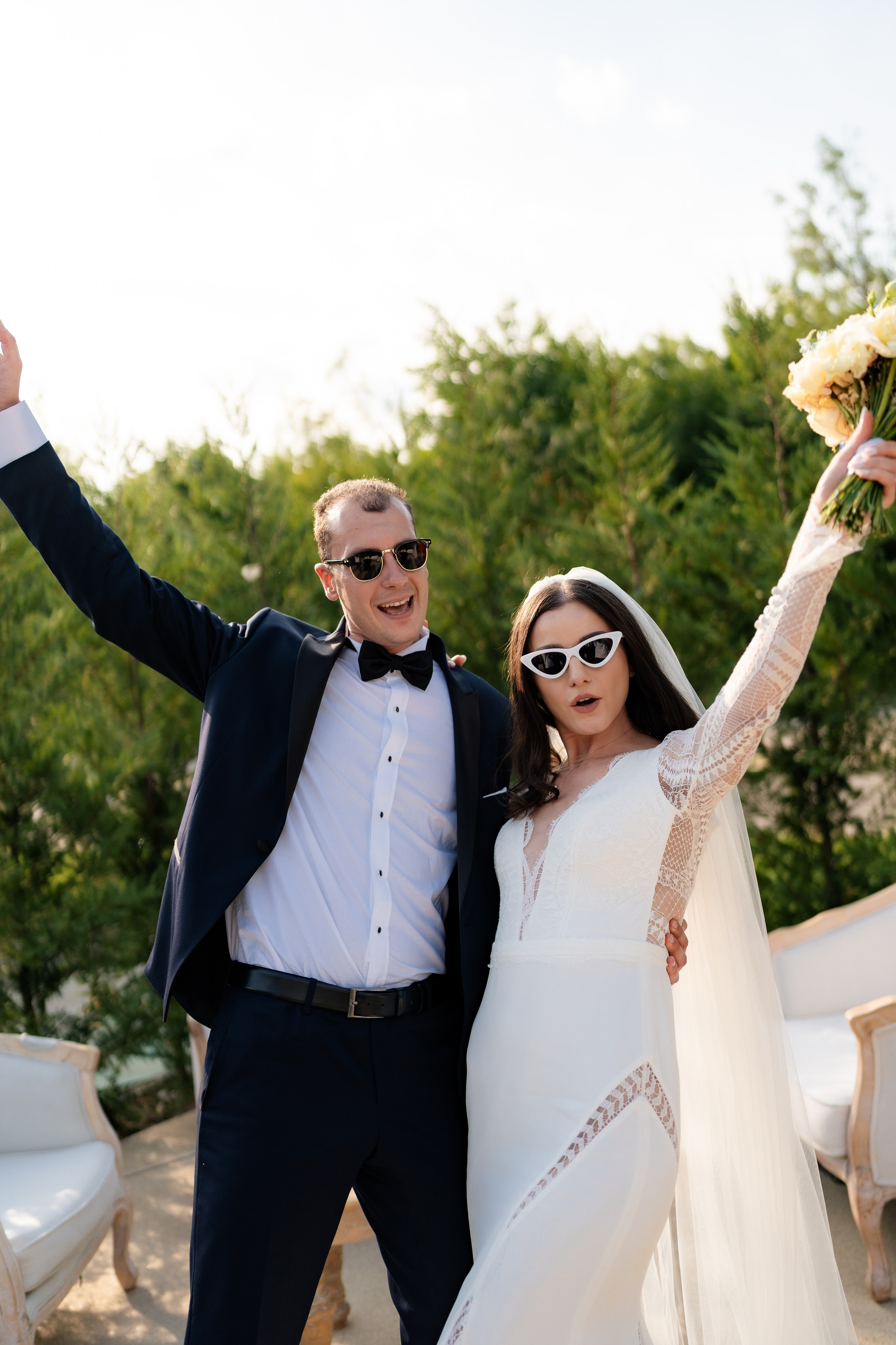 Elly & Andrew. Destination Wedding Photographer Alex Pasarelu