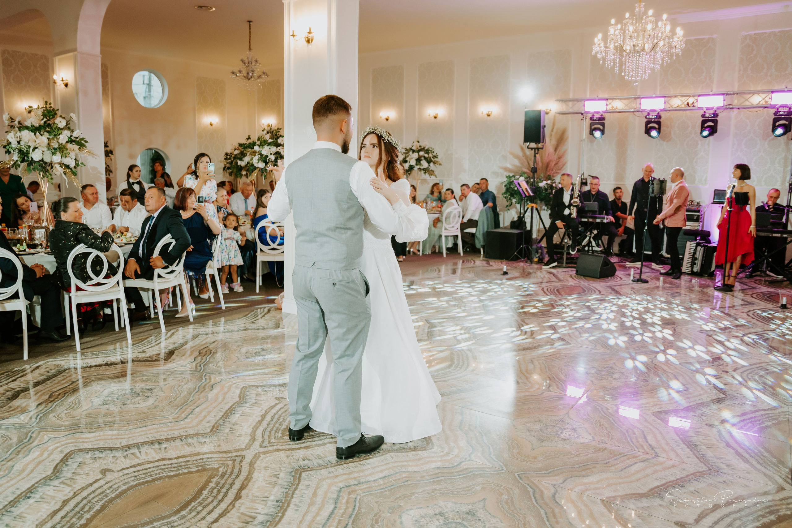 Roxana & Florin. Sebastian Purusniuc Fotograf - Iasi