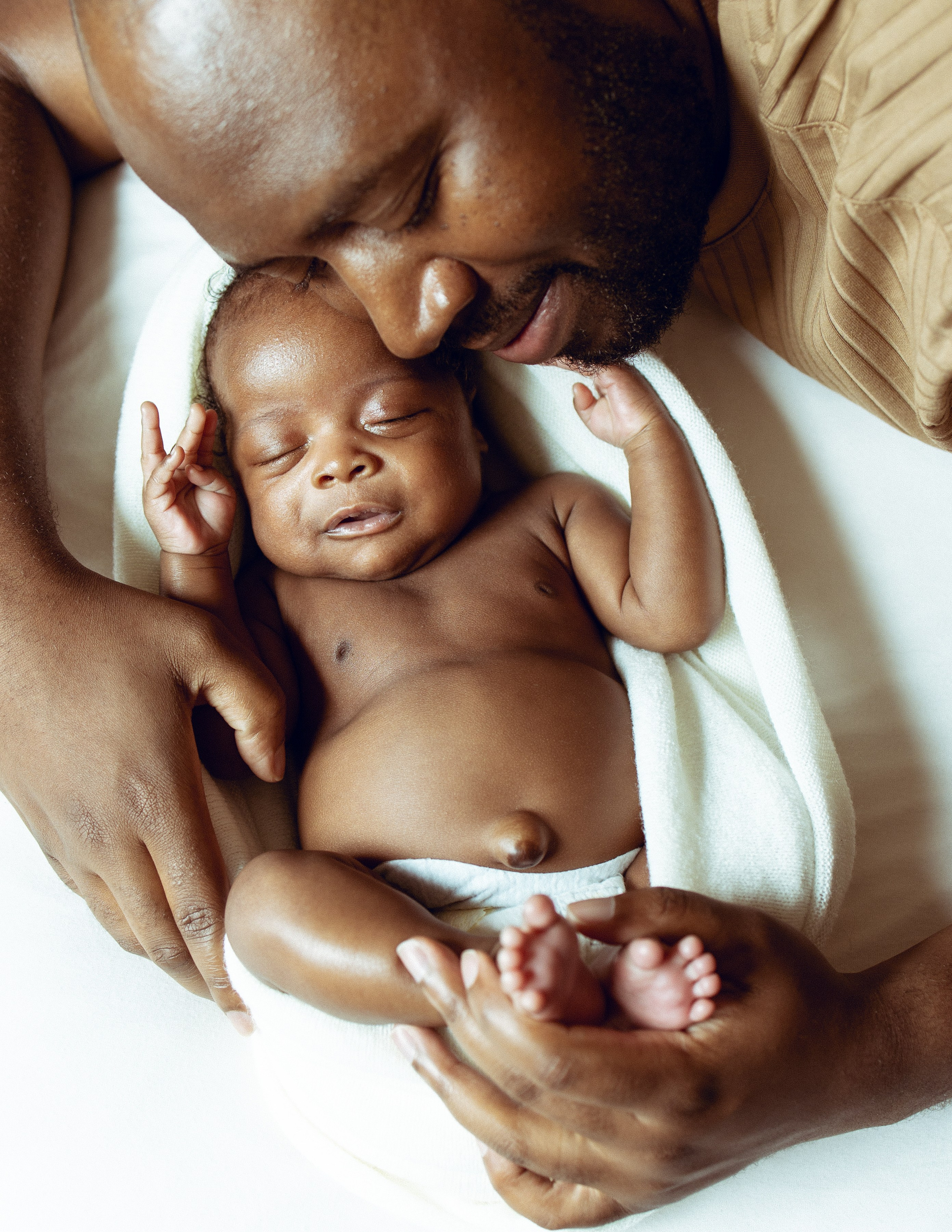 Lifestyle newborn. Los Angeles maternity, boudoir and family photographer