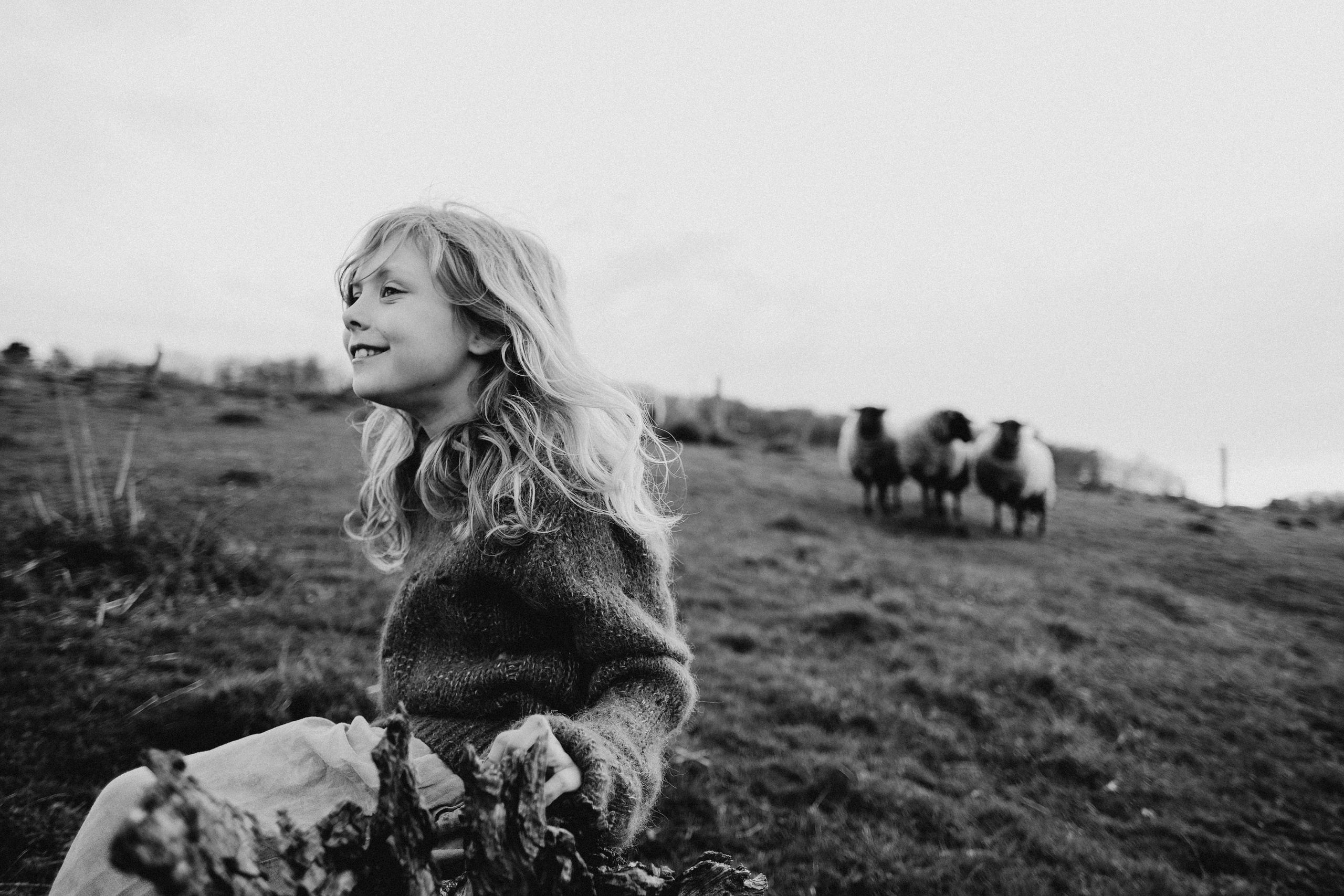 One year in a 500 years old house. Authentische Familienfotografie in Köln