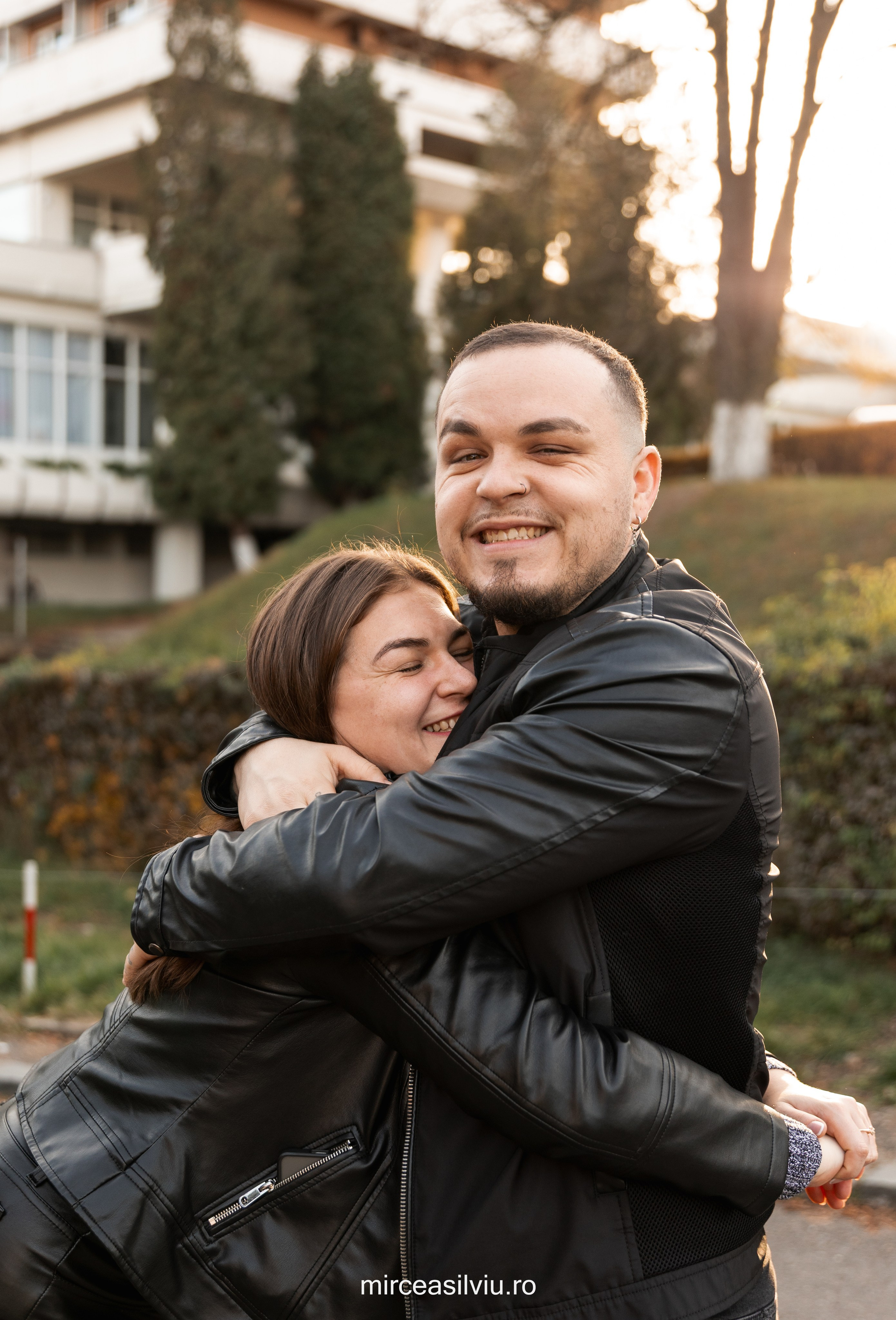Alin&Paula. Fotograf de portrete și evenimente din Cluj-Napoca. Ședințe foto individuale, nunți, botezuri și aniversări în Cluj și județul Cluj