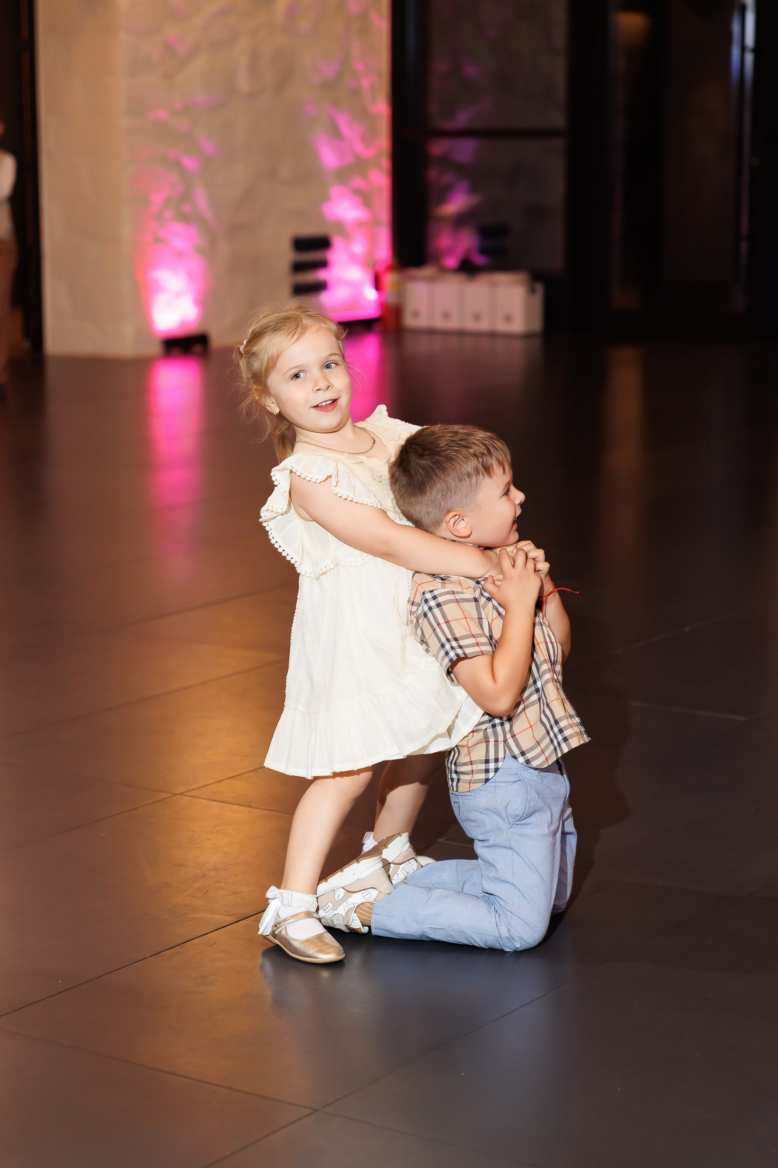 Gabriel & Evelina — Lago — Wedding Day. Servicii Foto și Video 067188353