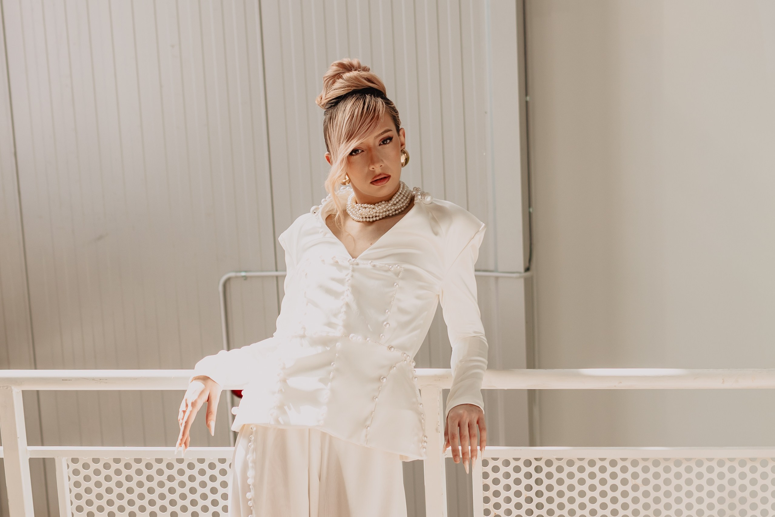 Fotograf de nunta — documenting your love story with a touch of editorial — wedding photographer