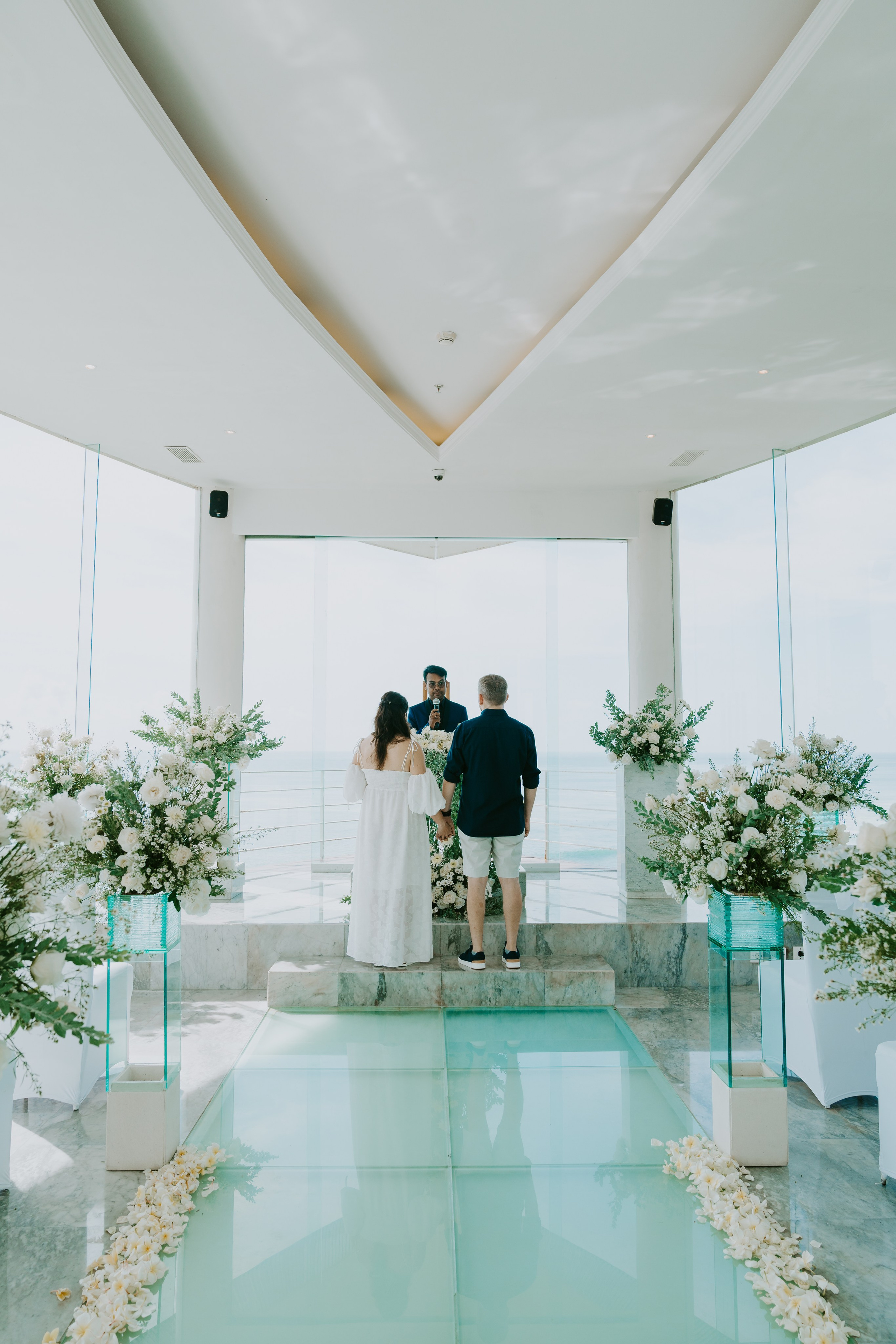 BOGLARKA & STEFFAN. Female Photographer in Bali