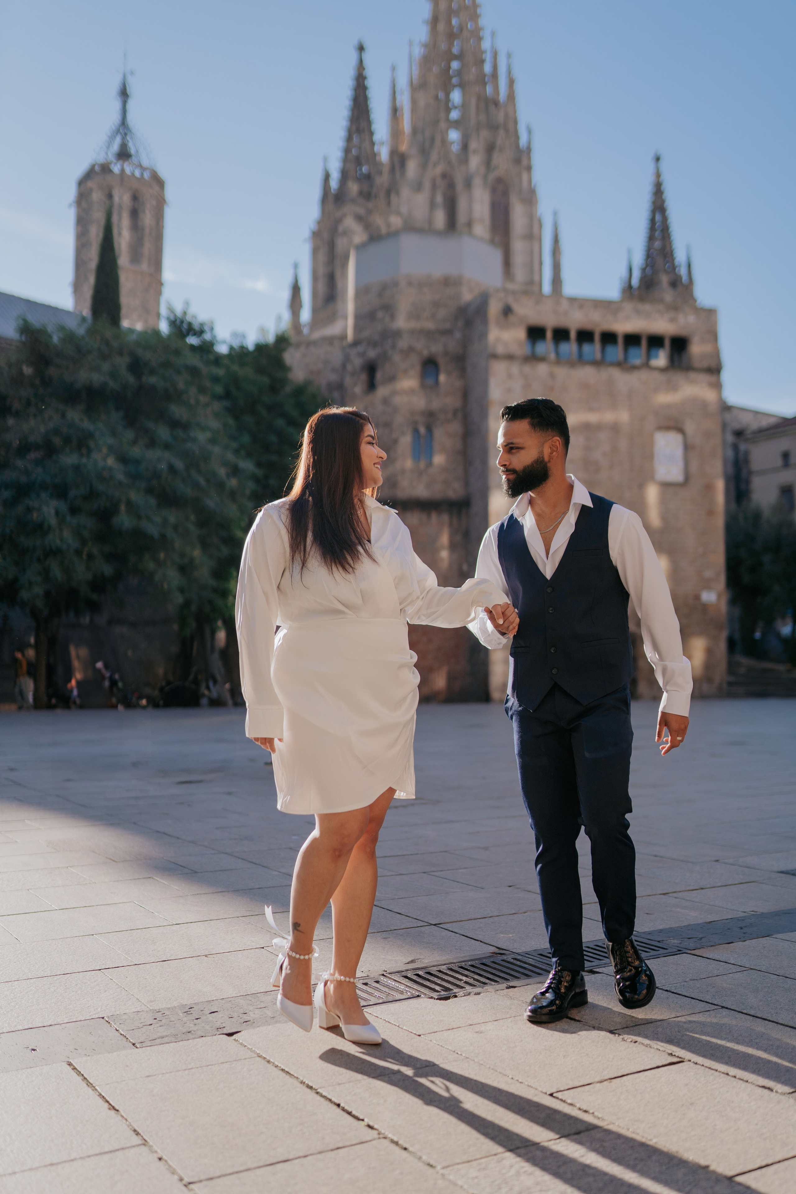 Barcelona Couples Photoshoot Ideas — Photographer in Barcelona, Spain