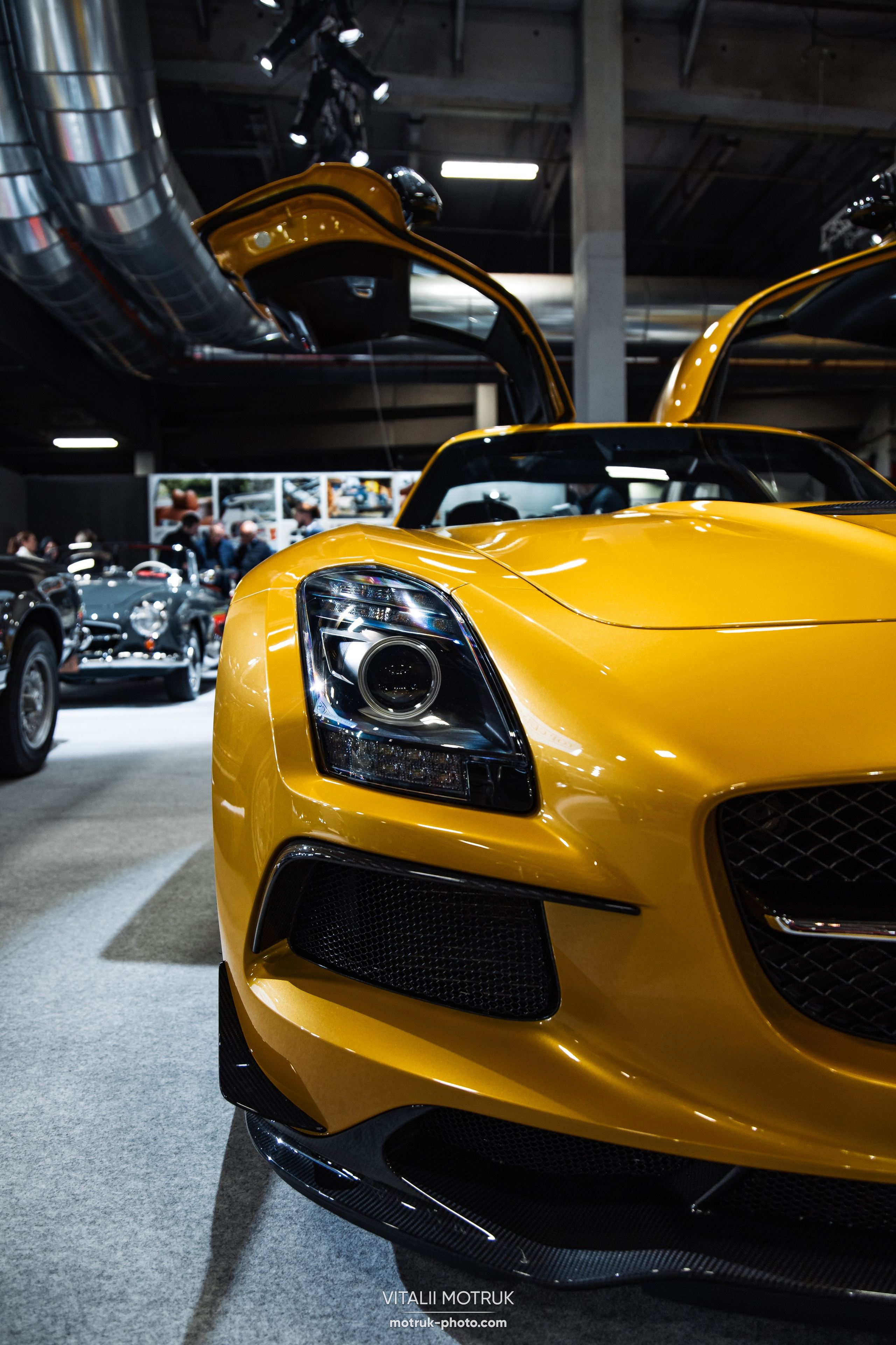 Retromobile. Photographe de voitures à Paris — Vitalii Motruk