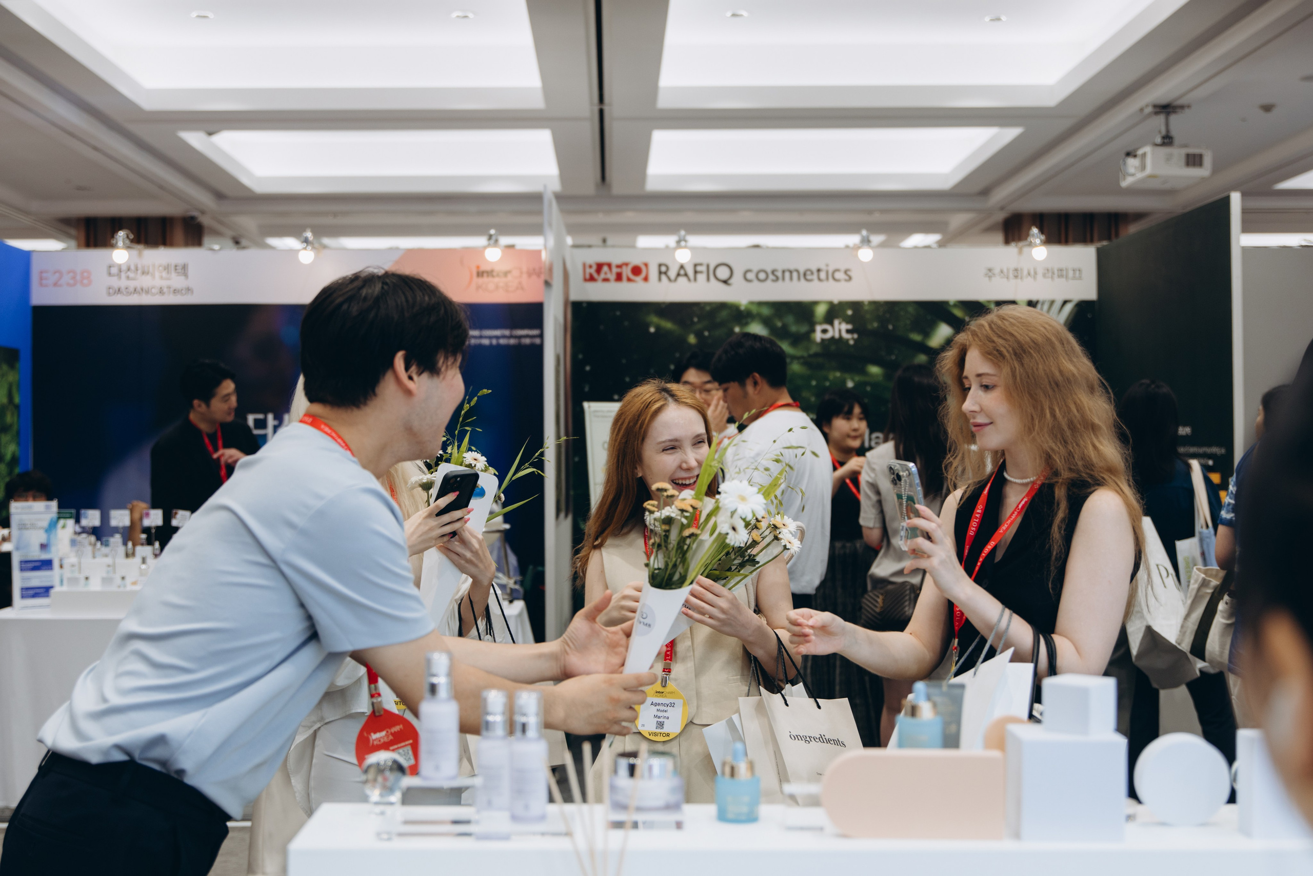 Inter charm Korea 2024 (ELSYM8). Portrait photographer in South Korea Olga Lian