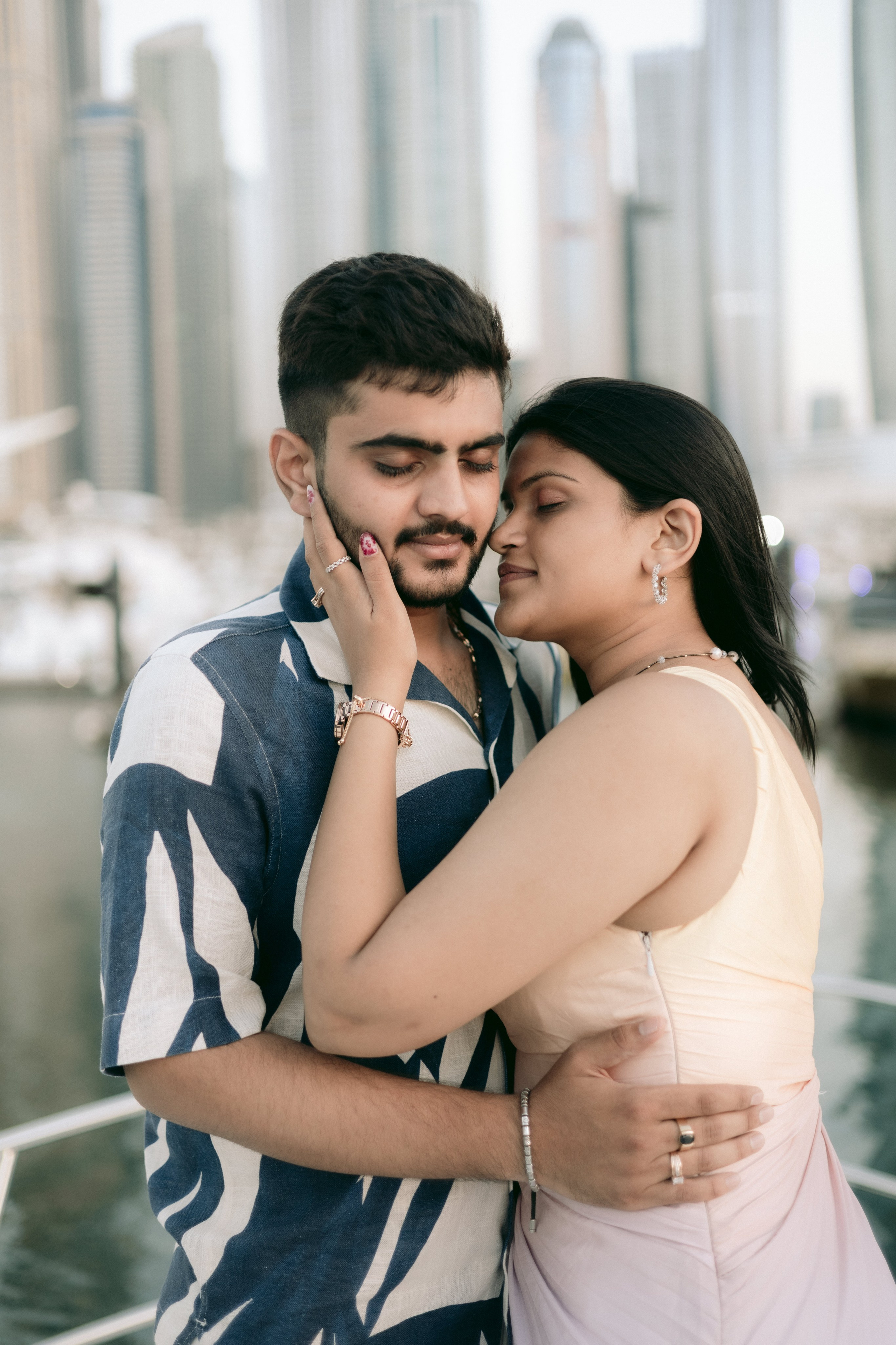 COUPLE SESSIONS. Love Emotions Weddings