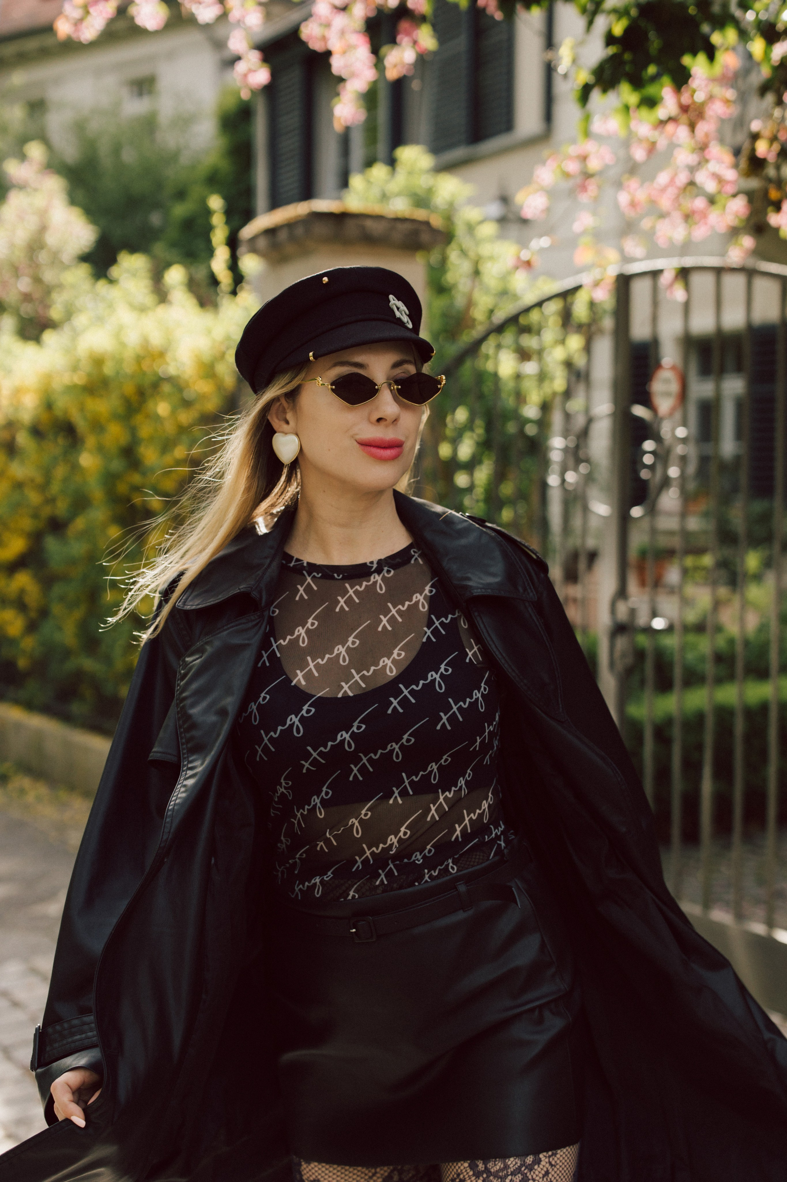 Street Portrait in Leipzig. Woman in black Leather Coat. Stylish. Charismatic Photography by Kristina Kozheltsova. Kristina Kozheltsova- Soulful Portrait&Lifestyle&Love Story Photographer in Leipzig, Germany