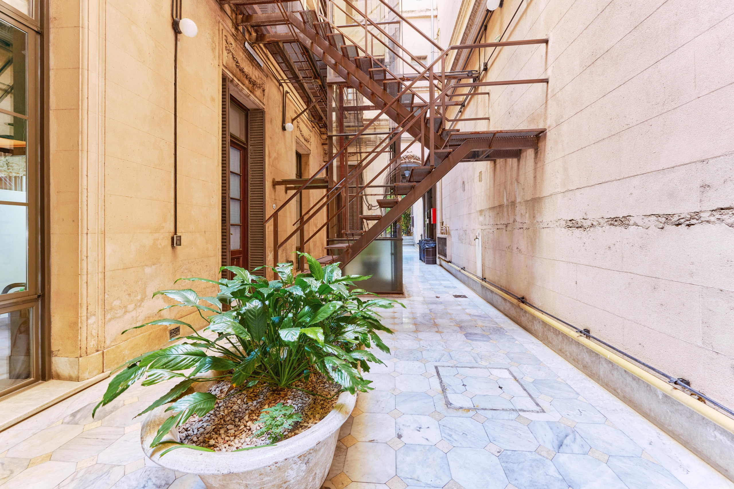 23 07 06. Fashion, portrait, interior photography. Valencia, Spain. Dmitry Ivanov. Retrato, fotos de interiores