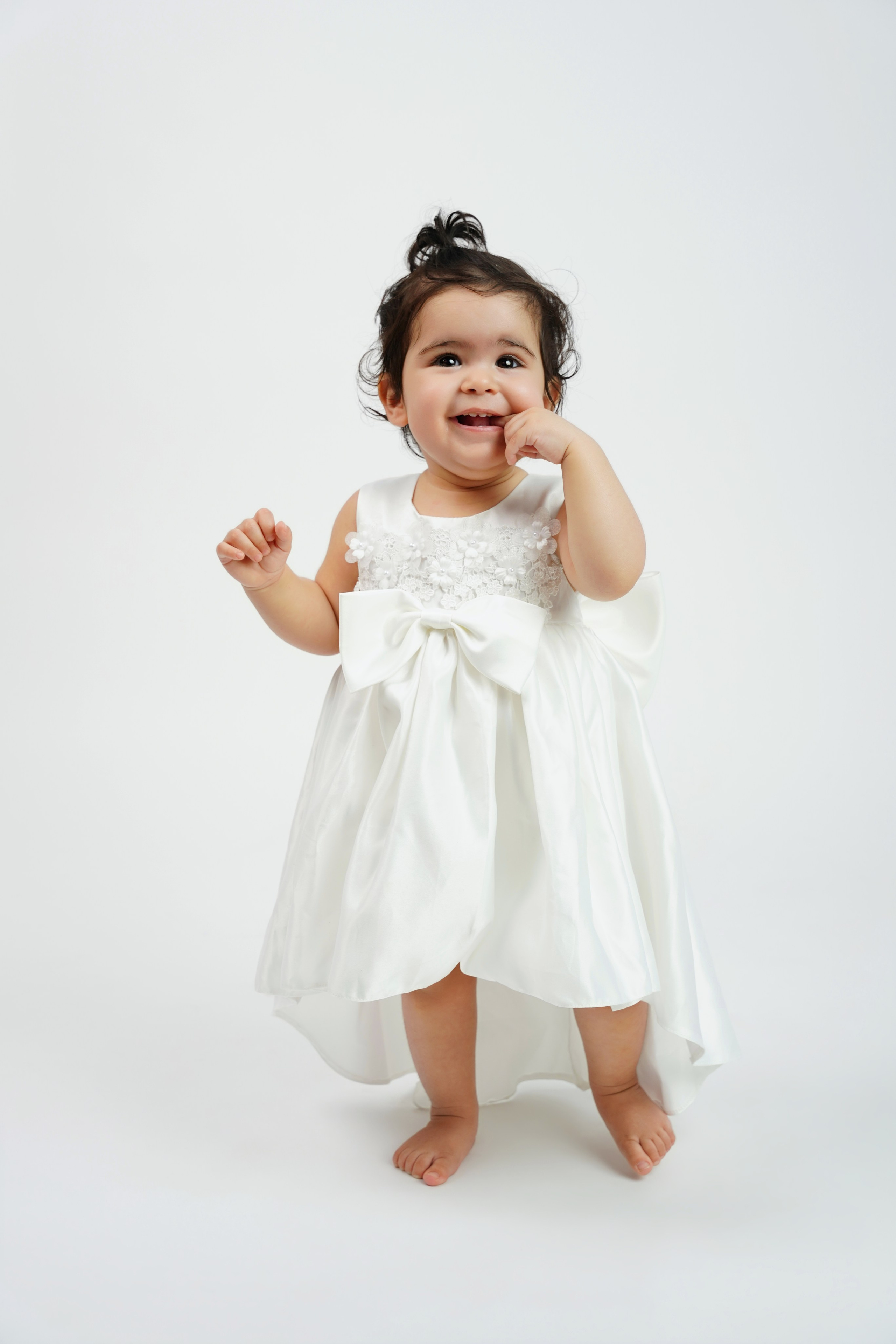 Fotografin für Kindershooting und CakeSmash in Augsburg. Neugeborenenfotografin und Retoucher in Augsburg Nastassia Schneider