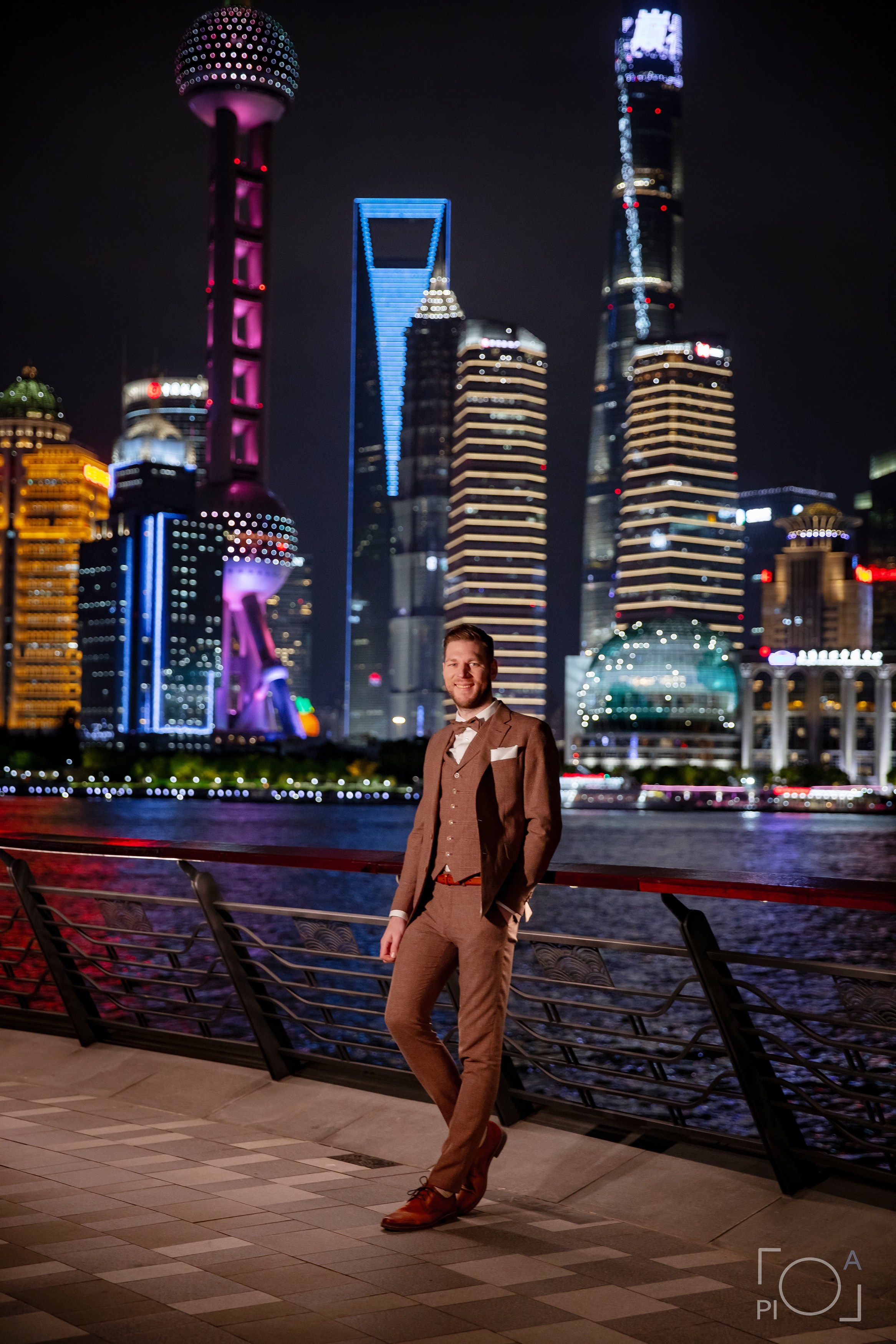 Вечерняя. Фотограф в Шанхае — Лола Пидлуская