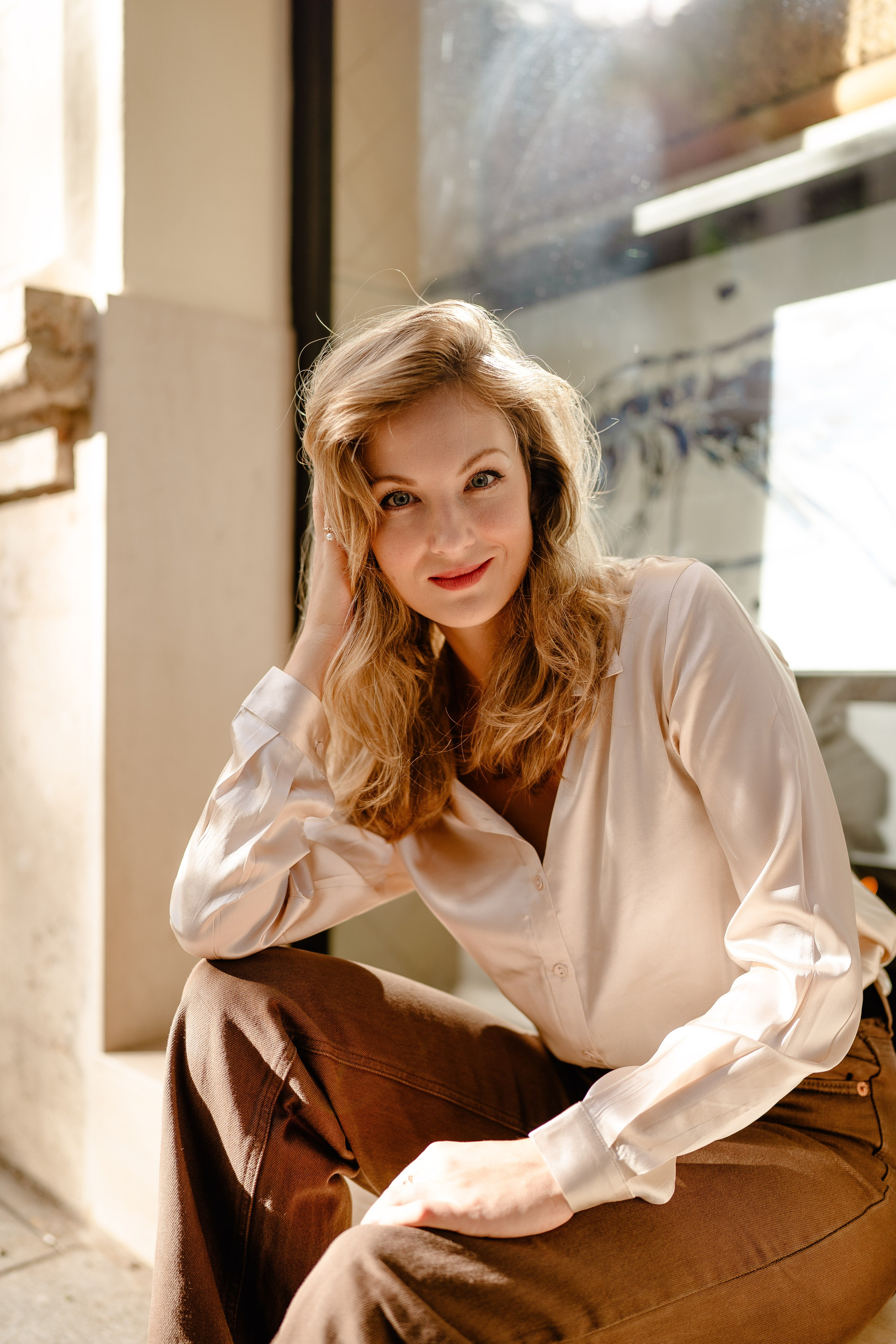 Portrair photography of blonde girl in Madrid