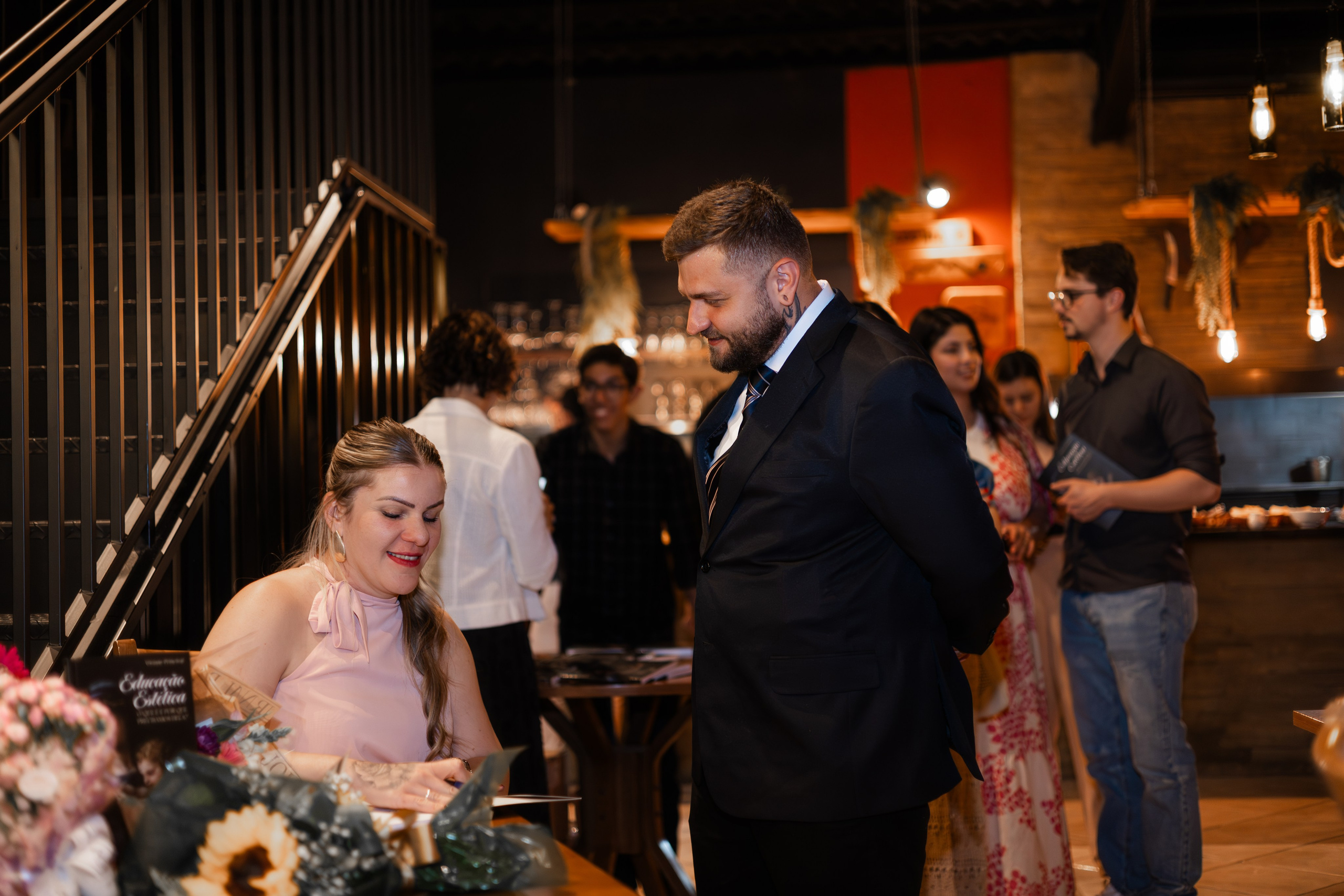 Lançamento de Livro Vivi Princival