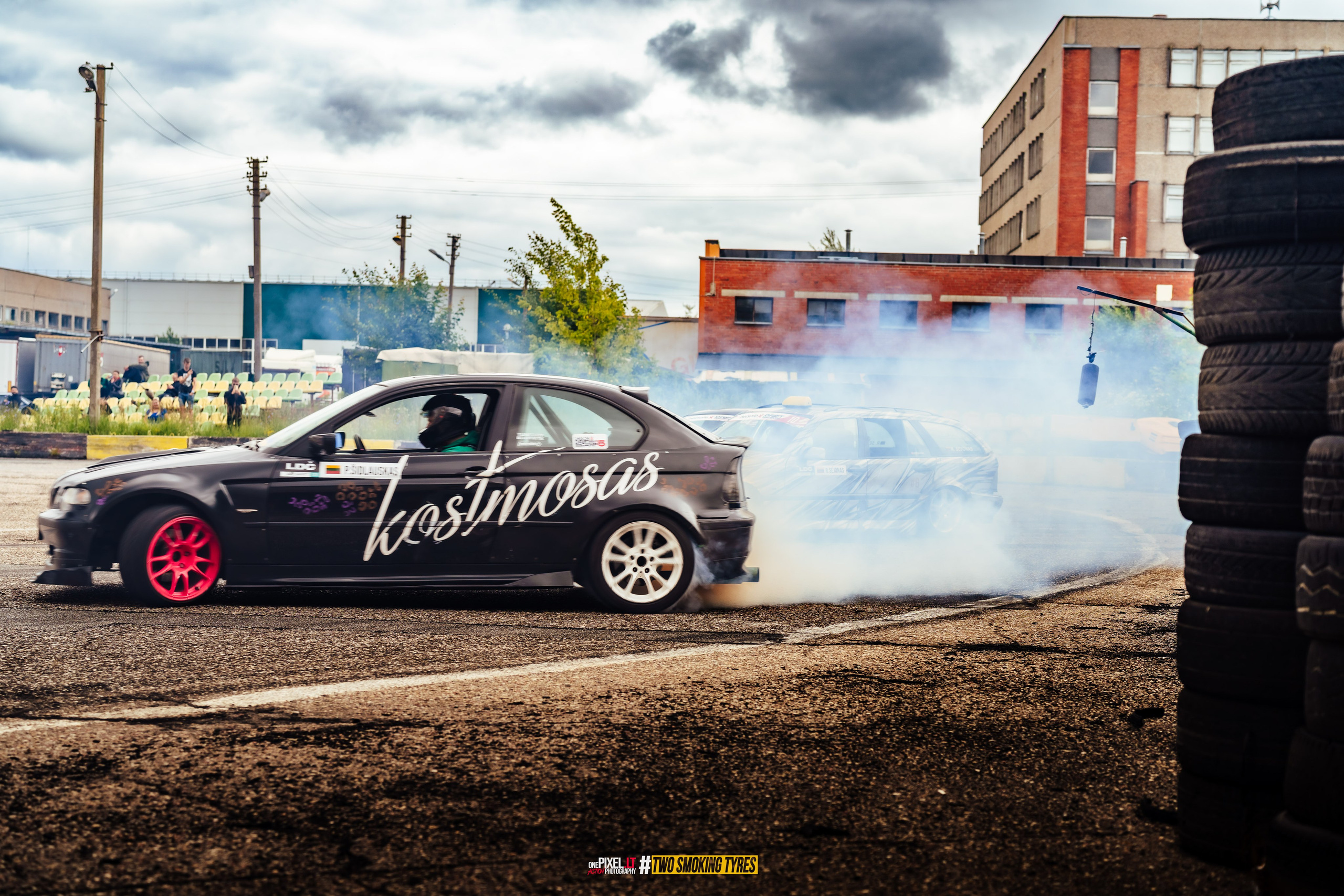 Side to Side #DRIFTDAY. OnePIXEL