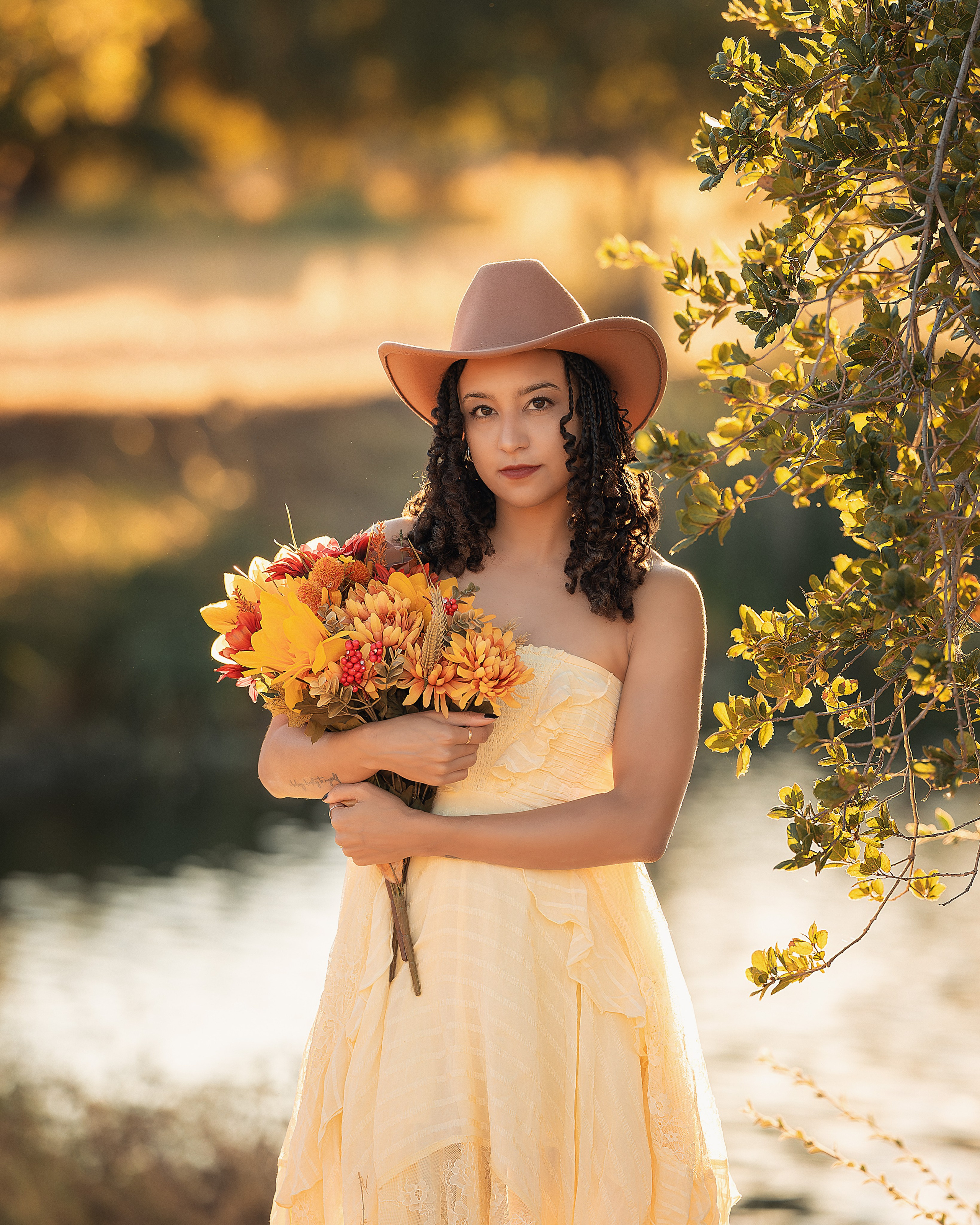 FEMALE PORTRAIT. Couples & Families photographer in Bay Area, San Jose, California