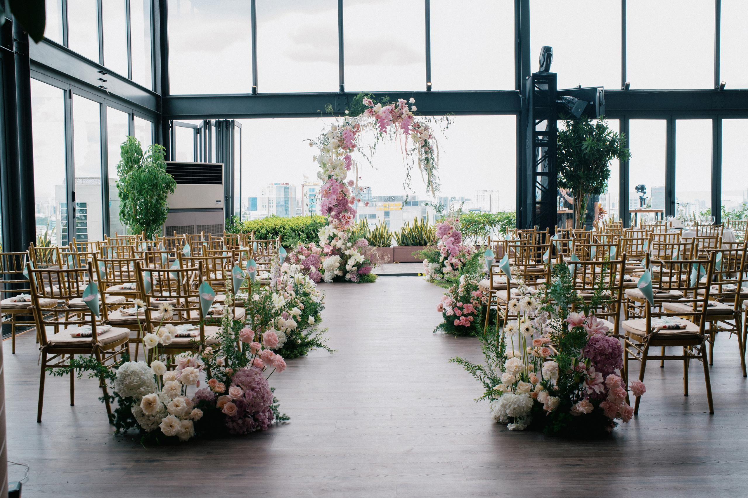 D & K / Wedding Journalism. Nhiếp ảnh gia đám cưới hàng đầu tại Thành Phố Hồ Chí Minh