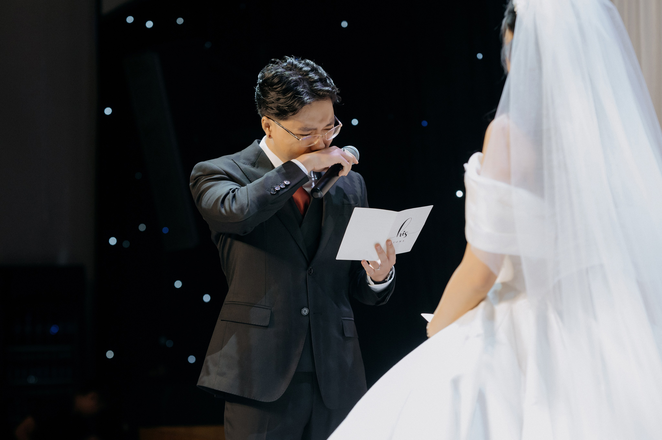 DAT & TU / Wedding Party. Saigon Wedding Present | Art Beyond Moments