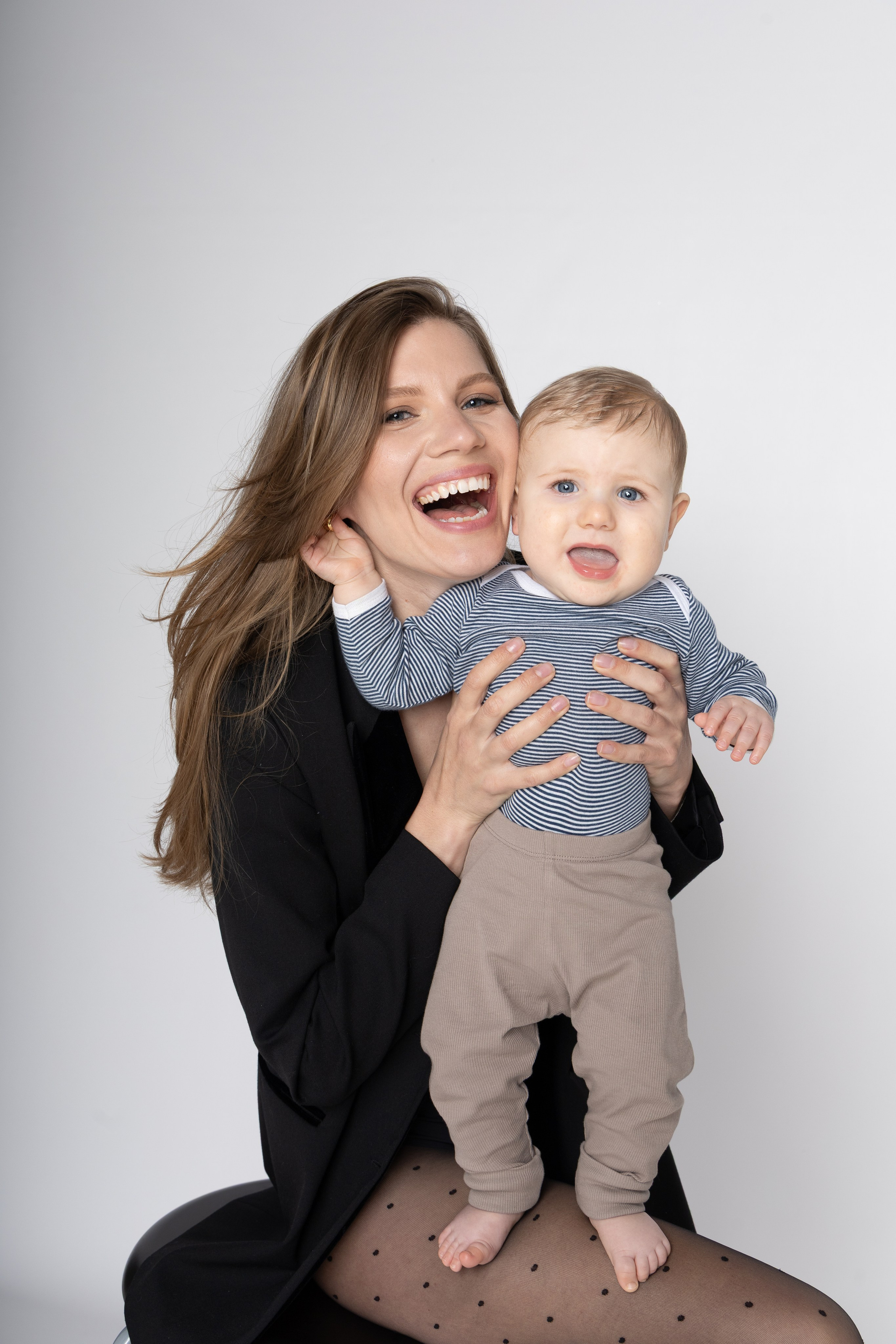 Séance photo maternité. Photographe de mariage et de portrait dans le Tarn, Toulouse et en Occitanie