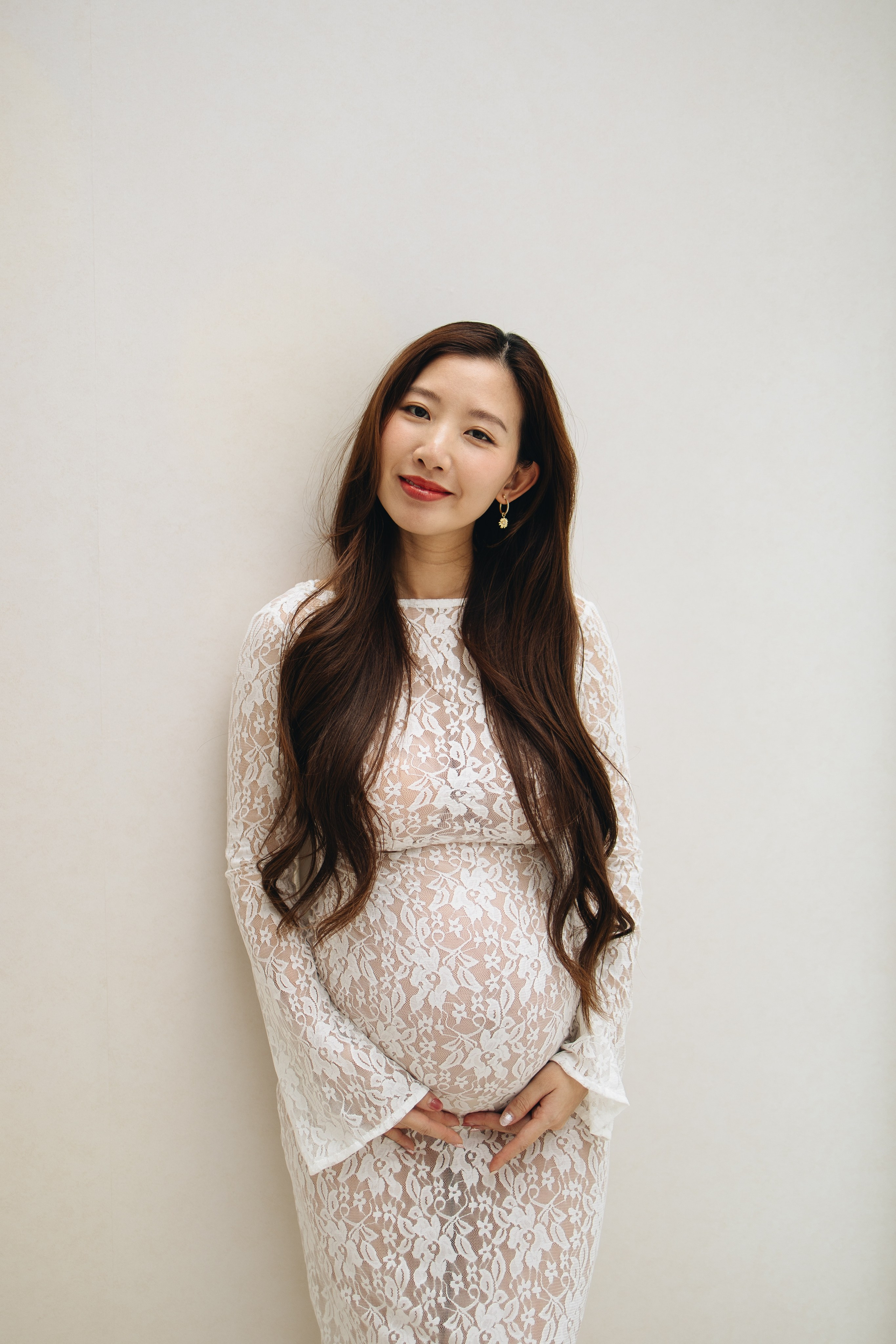 The Sweetest Anticipation. Family and wedding photographer in Bangkok, Thailand