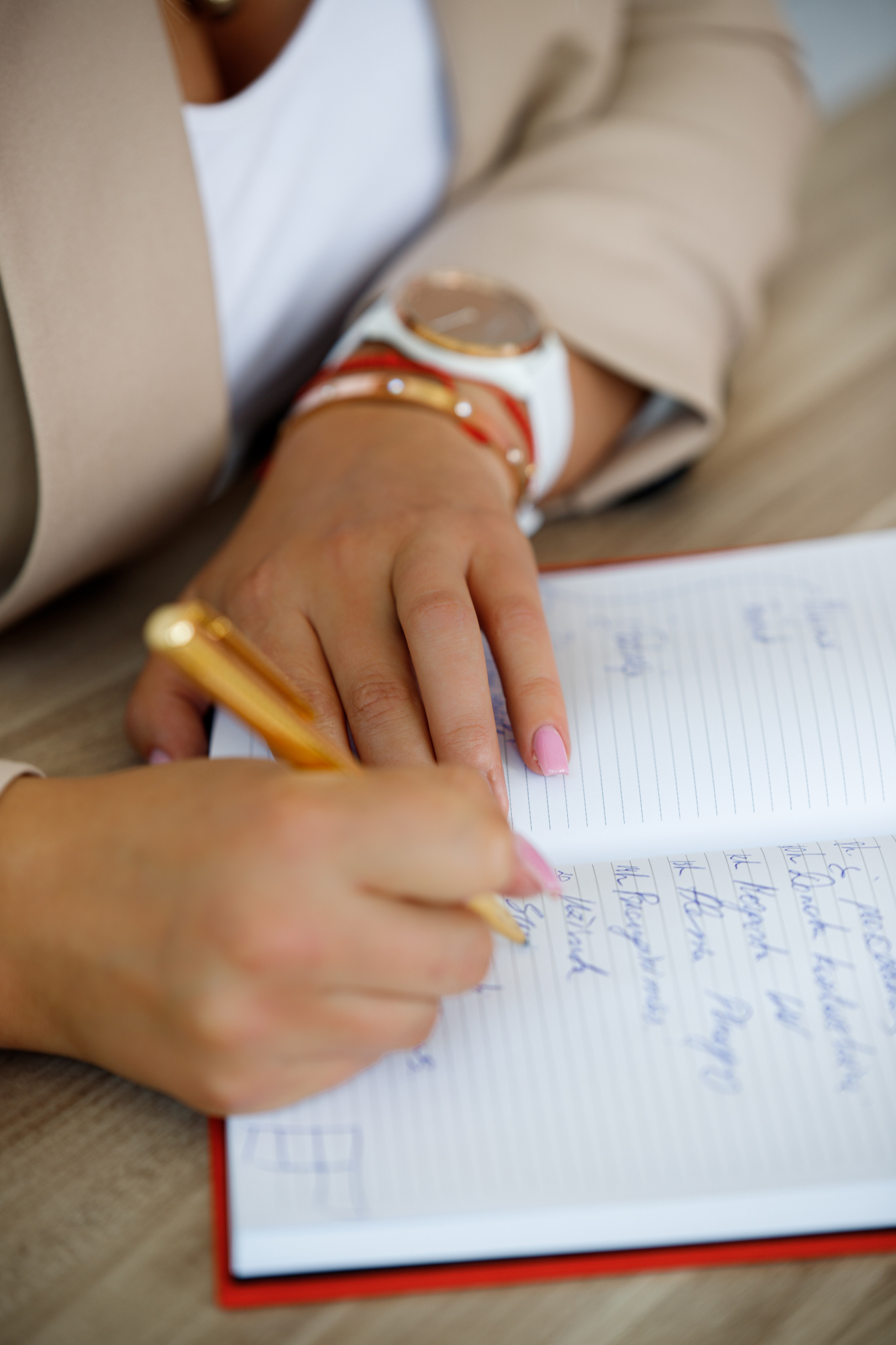 Alesia I Nail trainer. Wedding, christening and family photographers in Vilnius, Lithuania