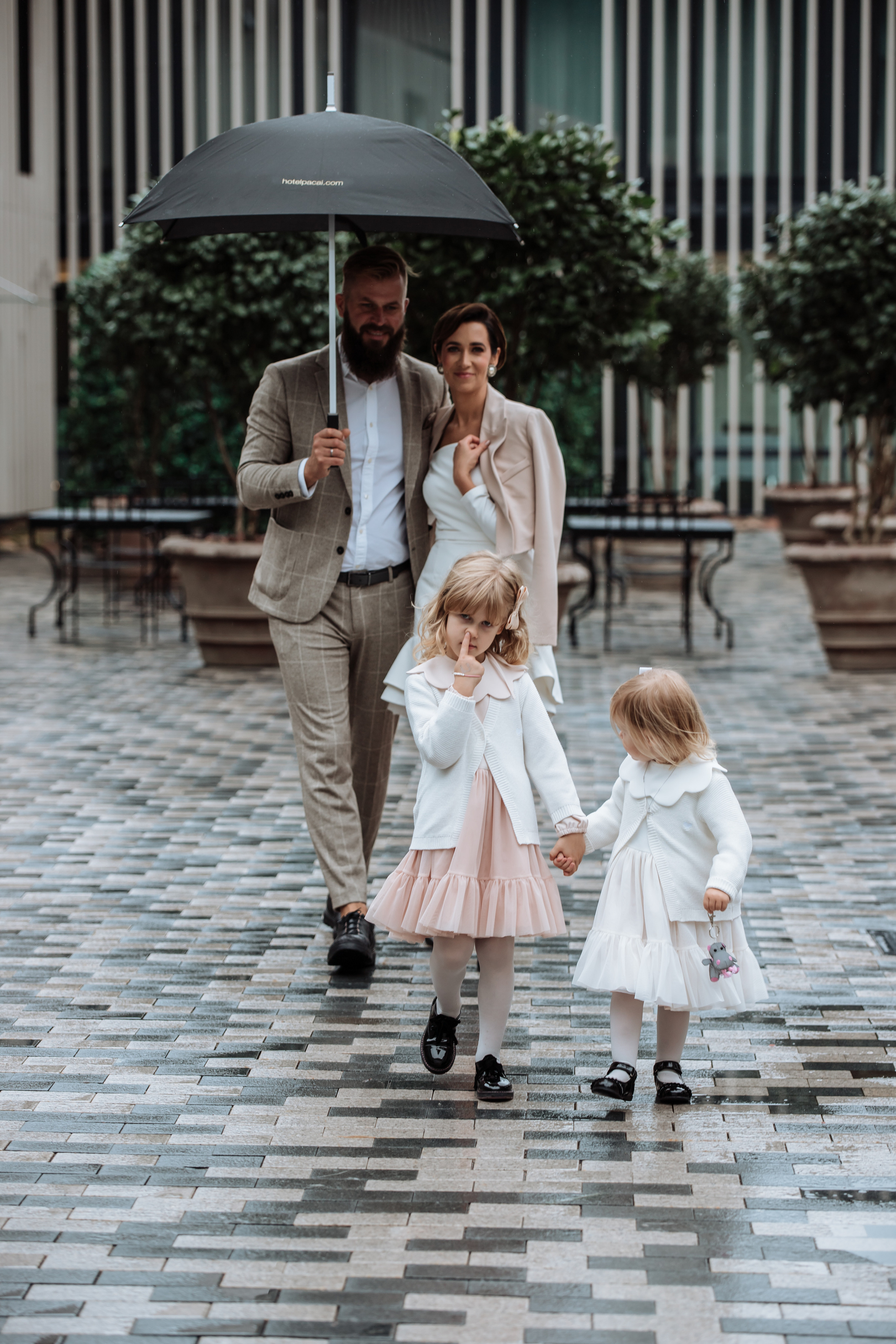 Eleonoros Mortos krikštynos. Wedding, christening and family photographers in Vilnius, Lithuania