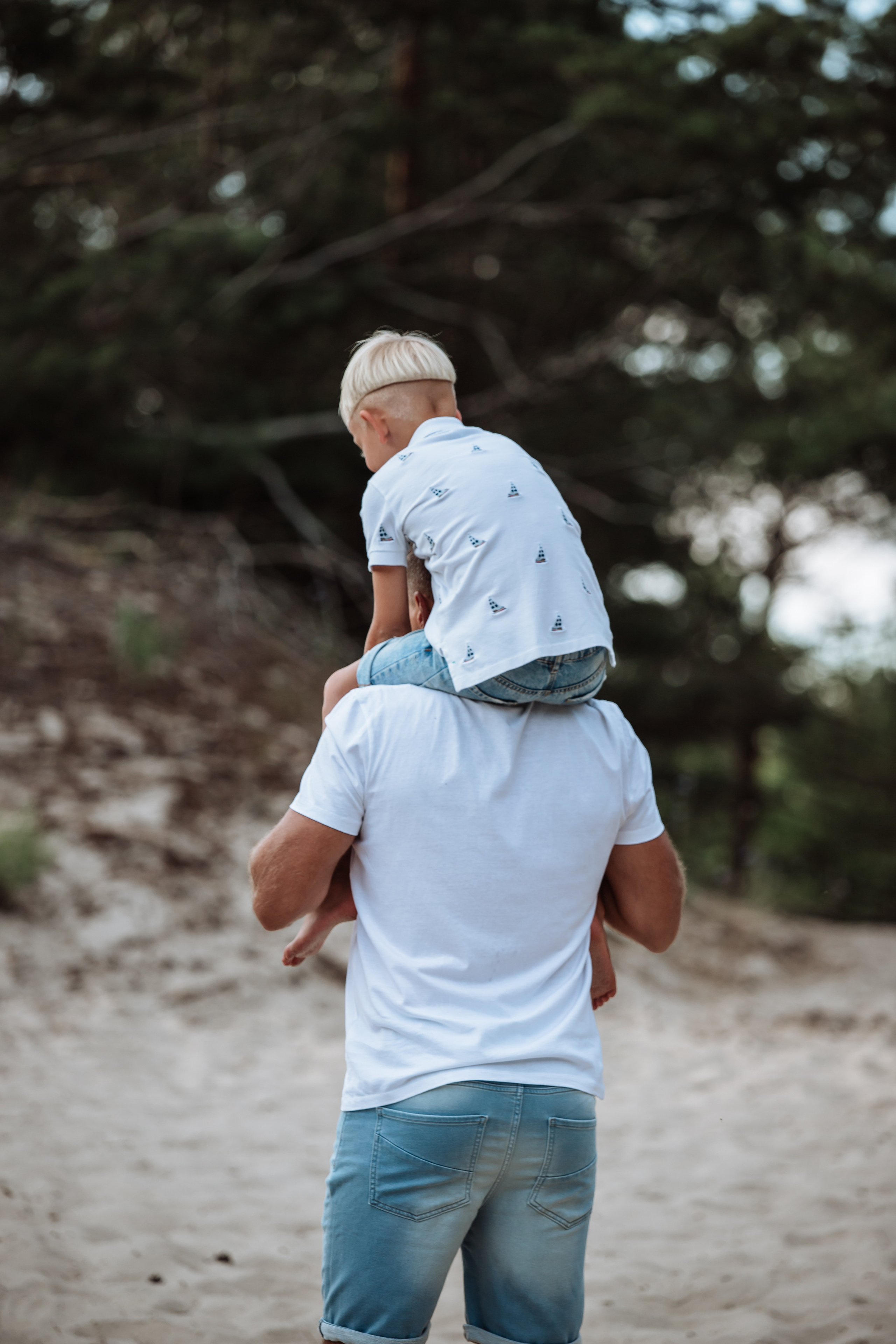 Astos & Justino šeima. Wedding, christening and family photographers in Vilnius, Lithuania