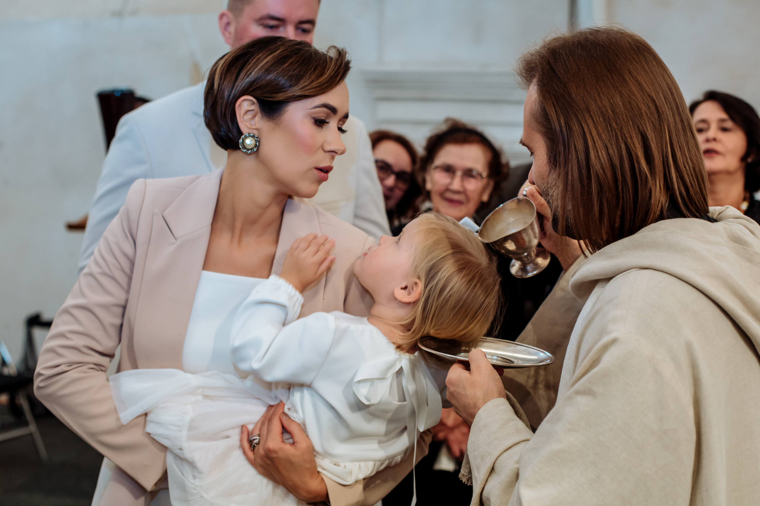 Eleonoros Mortos krikštynos. Wedding, christening and family photographers in Vilnius, Lithuania