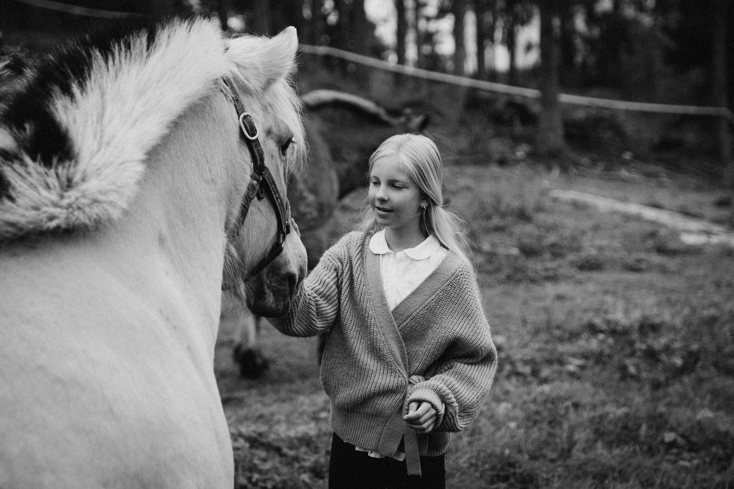Friend. Family photographer in Stockholm Oksana Matviyiv