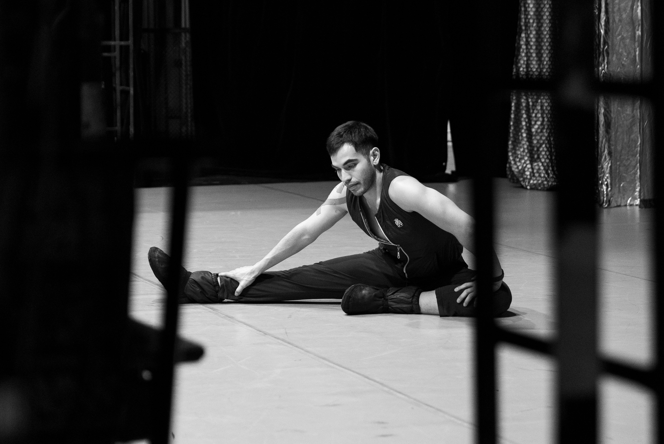 Invisible theater. Ballet and artistic photographer in Prague Francesco Sanvito