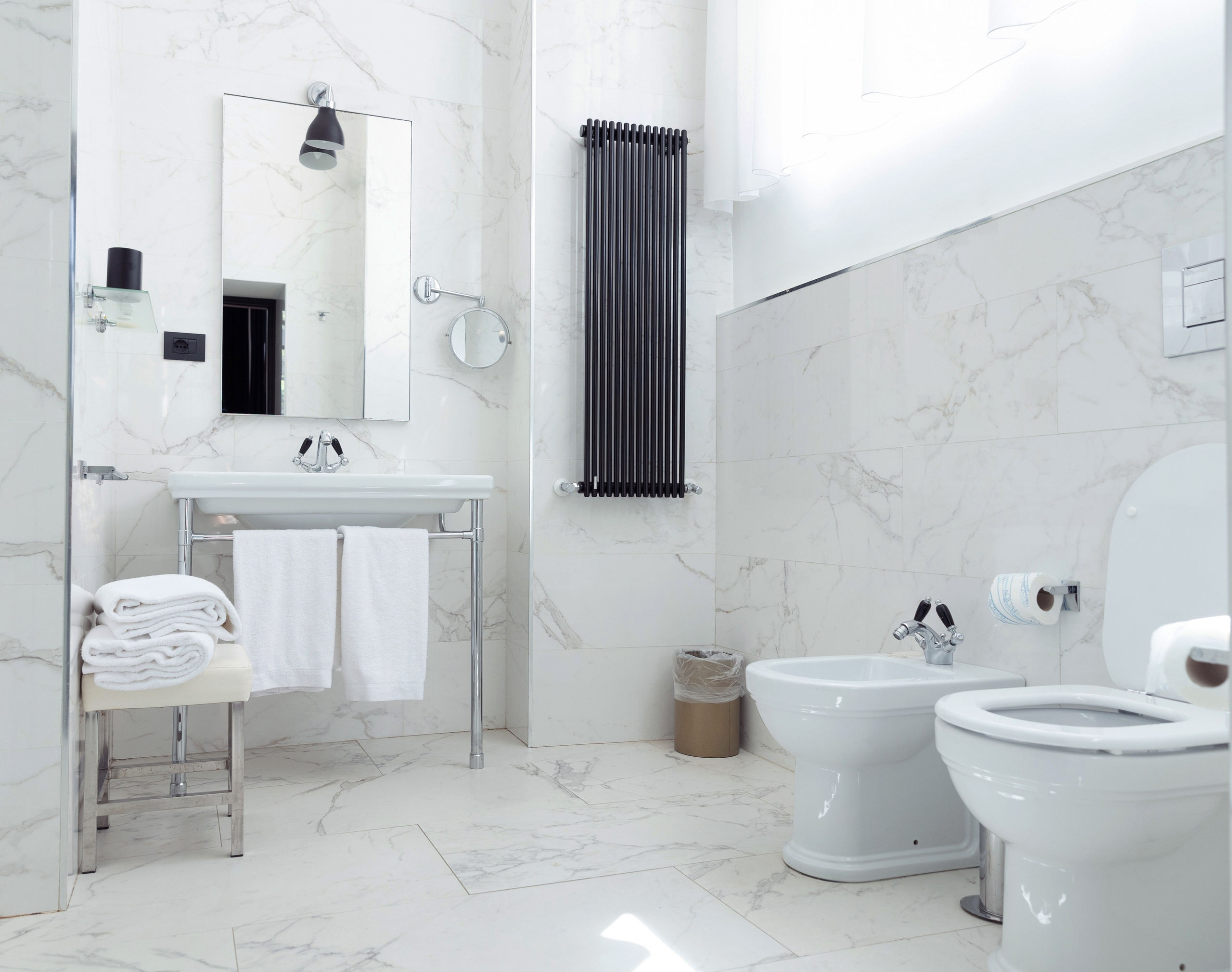 ROMA LUXUS. Elizaveta Razumova | Fotografa Cinematica per Love Story, Matrimoni e Ritratti