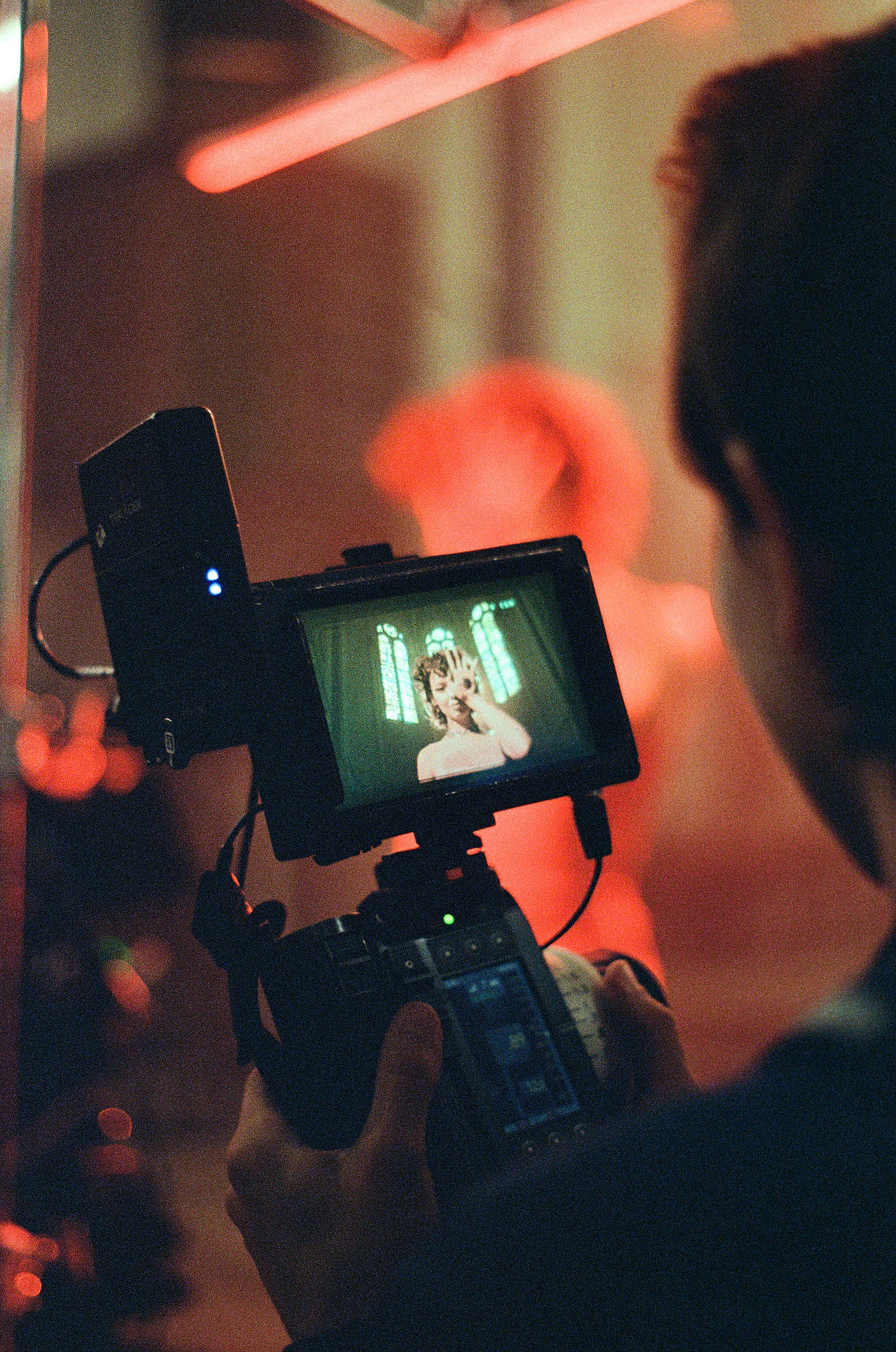 HEART OF GLASS. Versoluna